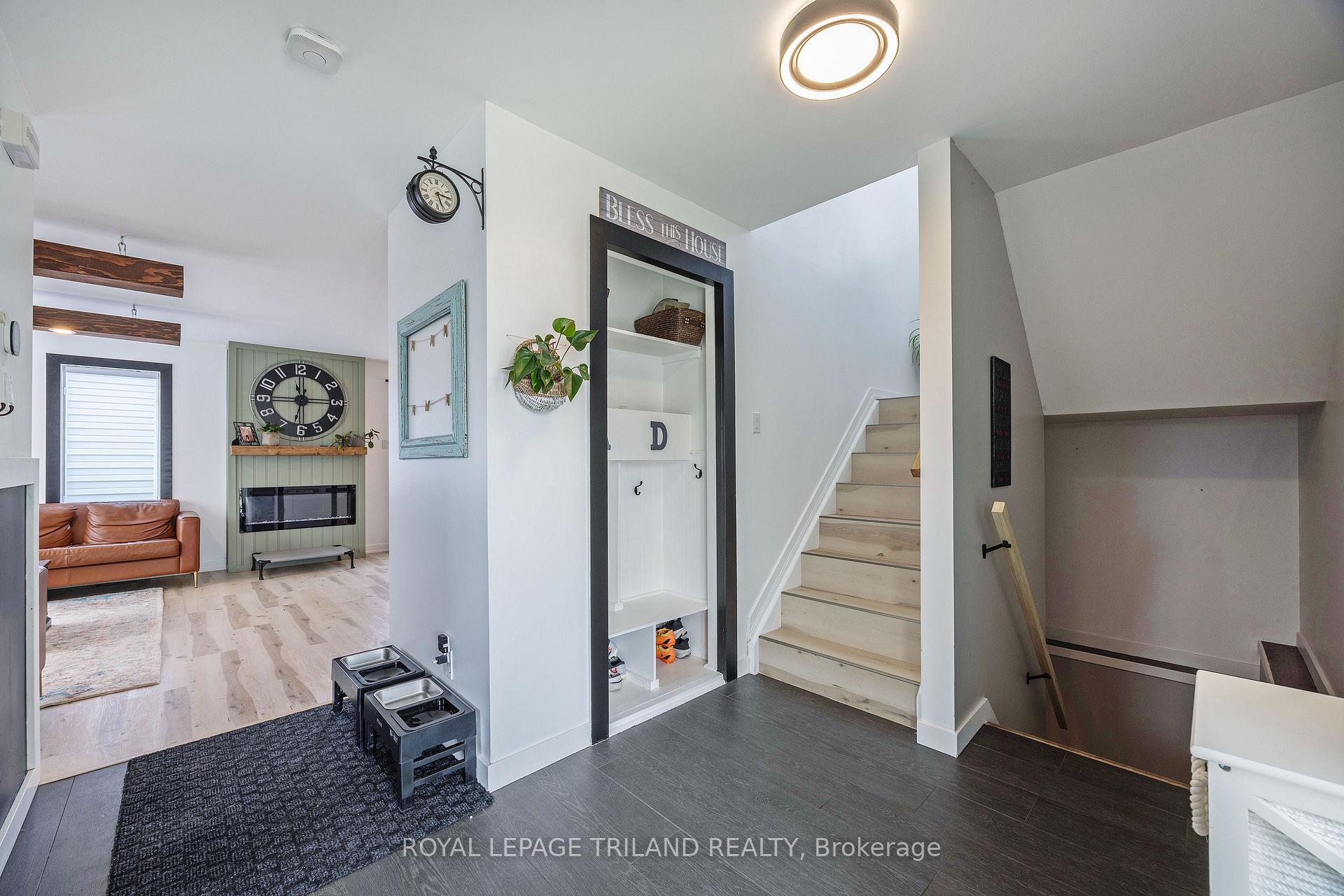 Photo 5 of 18 Tara Court, Aylmer — HOMEH