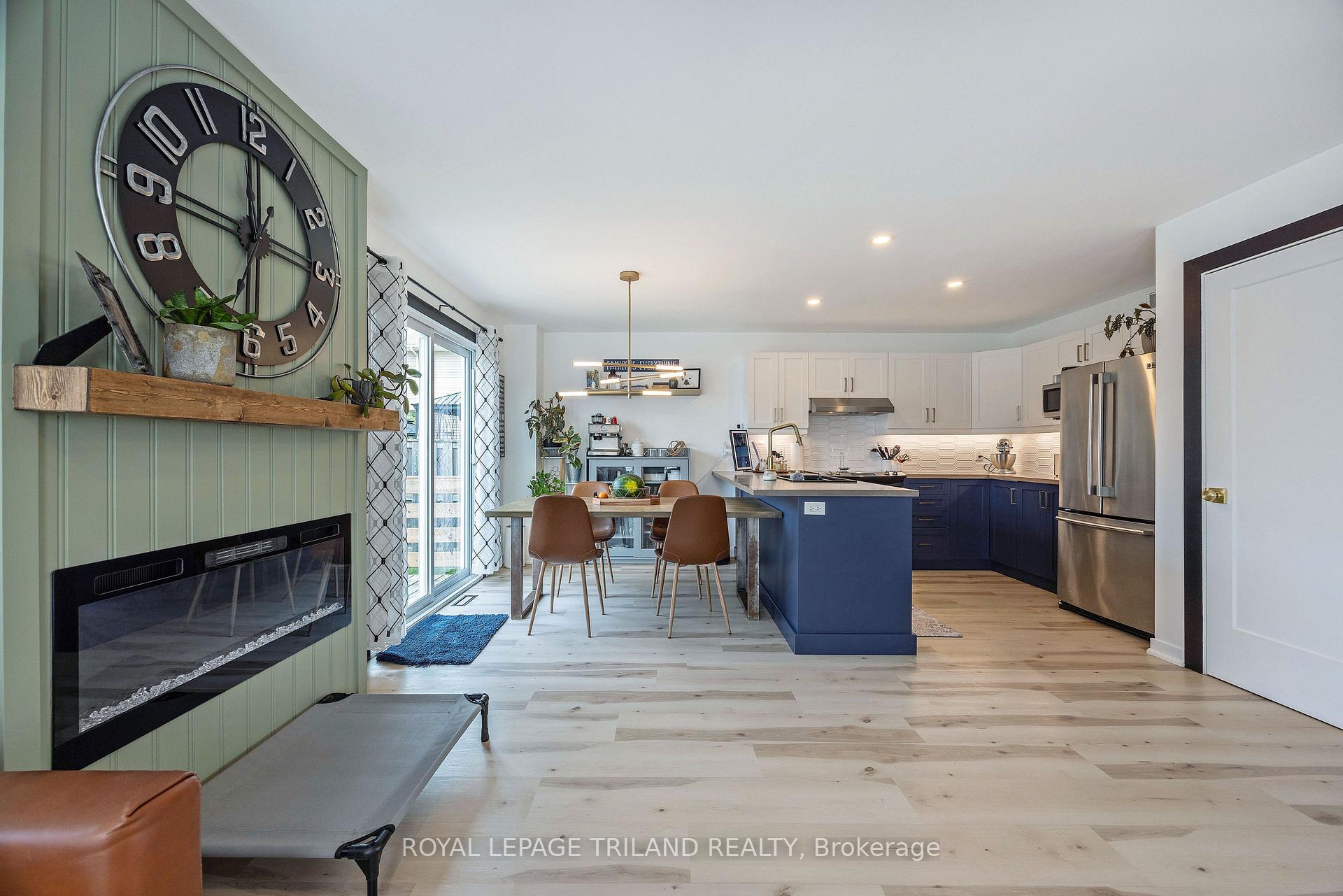 Photo 11 of 18 Tara Court, Aylmer — HOMEH