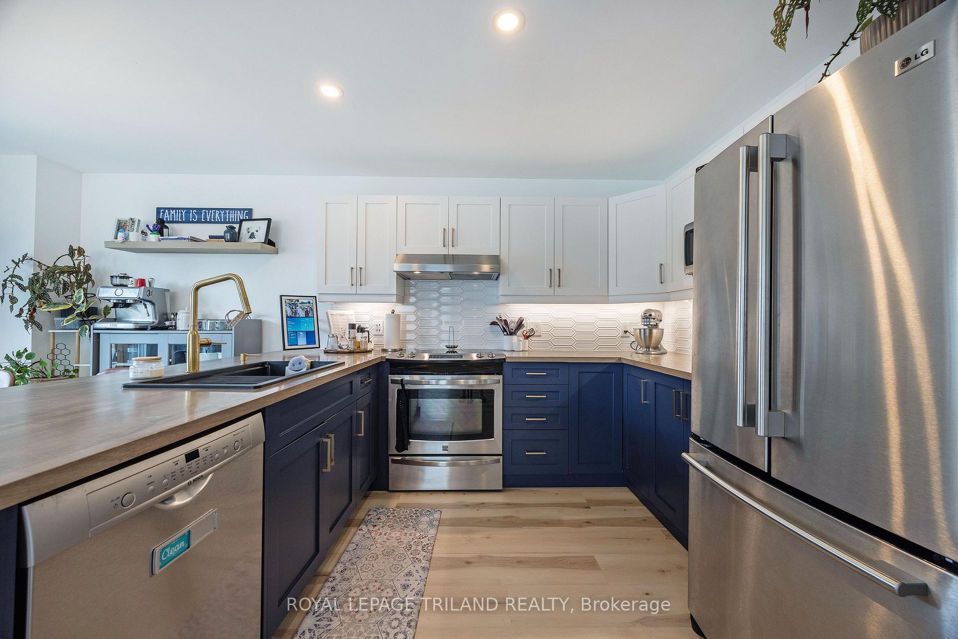 Photo 13 of 18 Tara Court, Aylmer — HOMEH