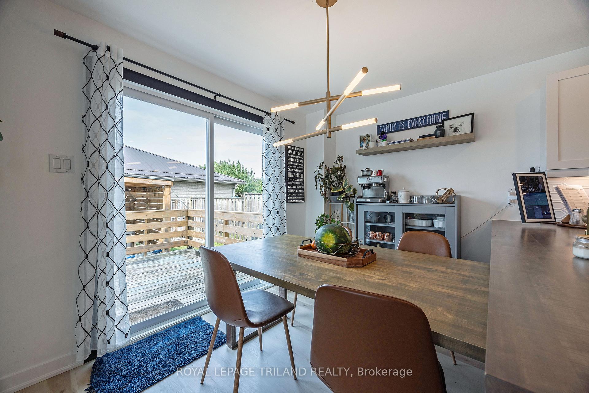 Photo 15 of 18 Tara Court, Aylmer — HOMEH
