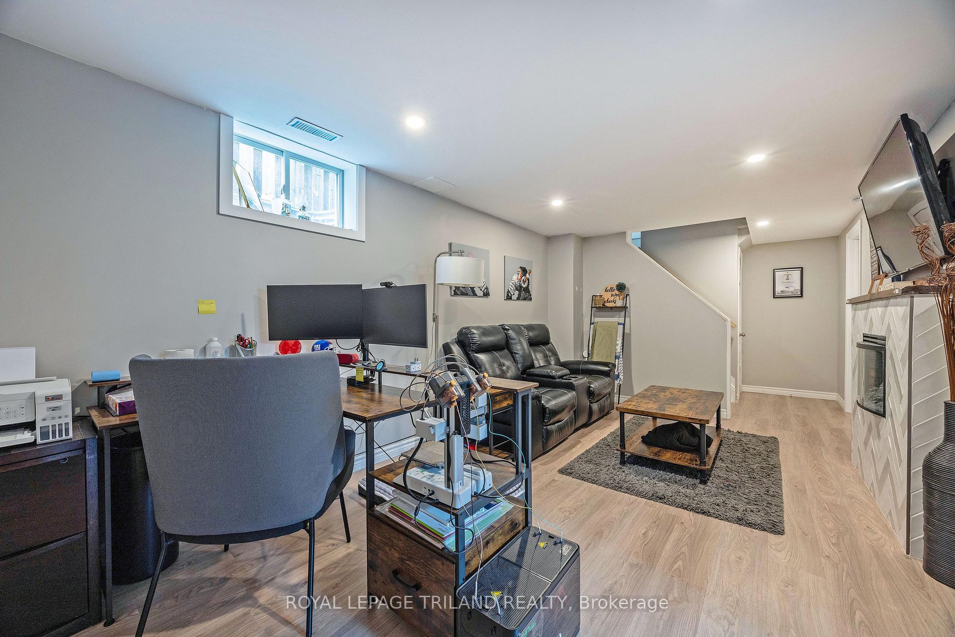 Photo 25 of 18 Tara Court, Aylmer — HOMEH