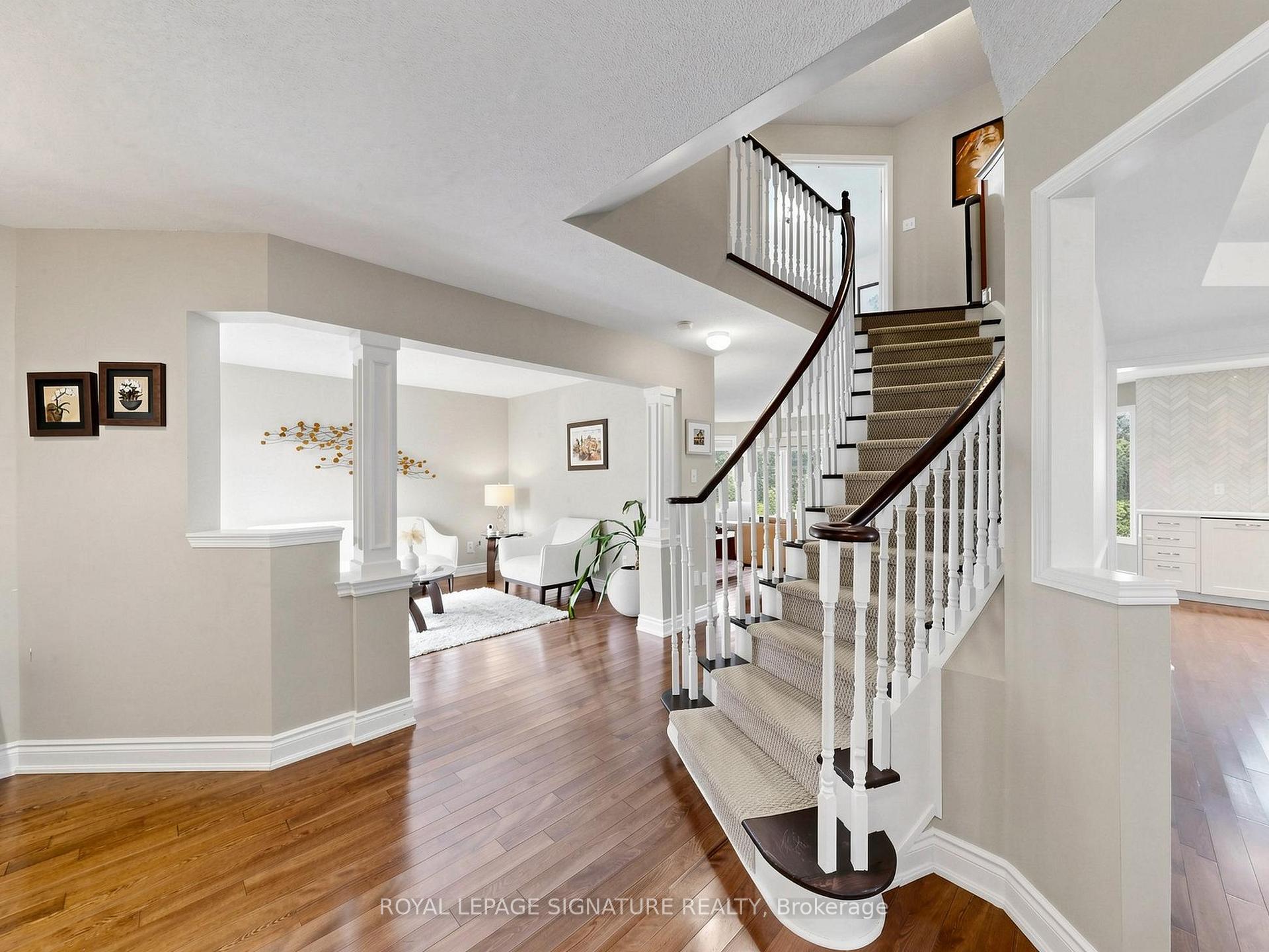 Photo 8 of 81 Pinnacle Trail, Aurora, Bayview Wellington — HOMEH