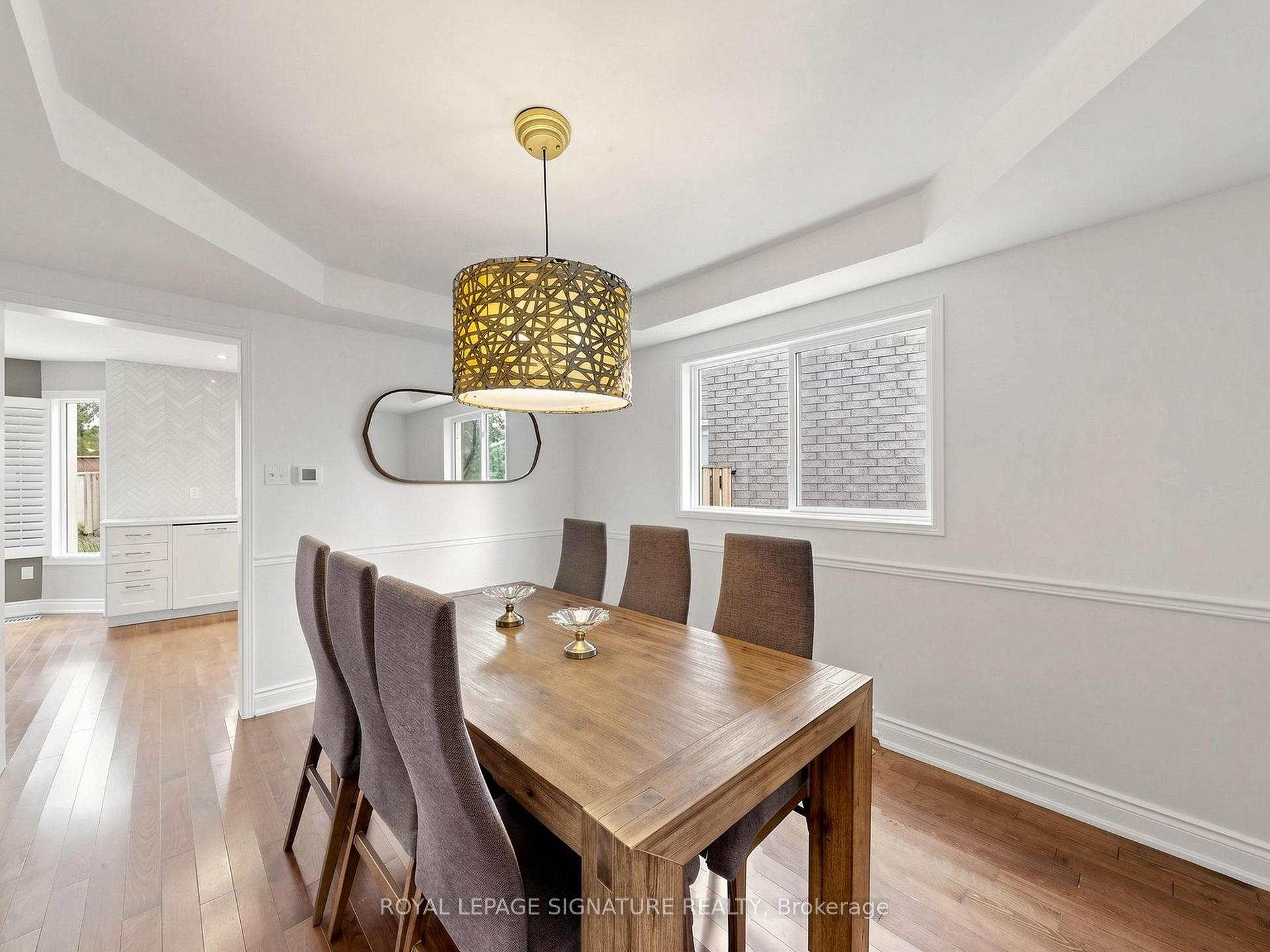 Photo 13 of 81 Pinnacle Trail, Aurora, Bayview Wellington — HOMEH