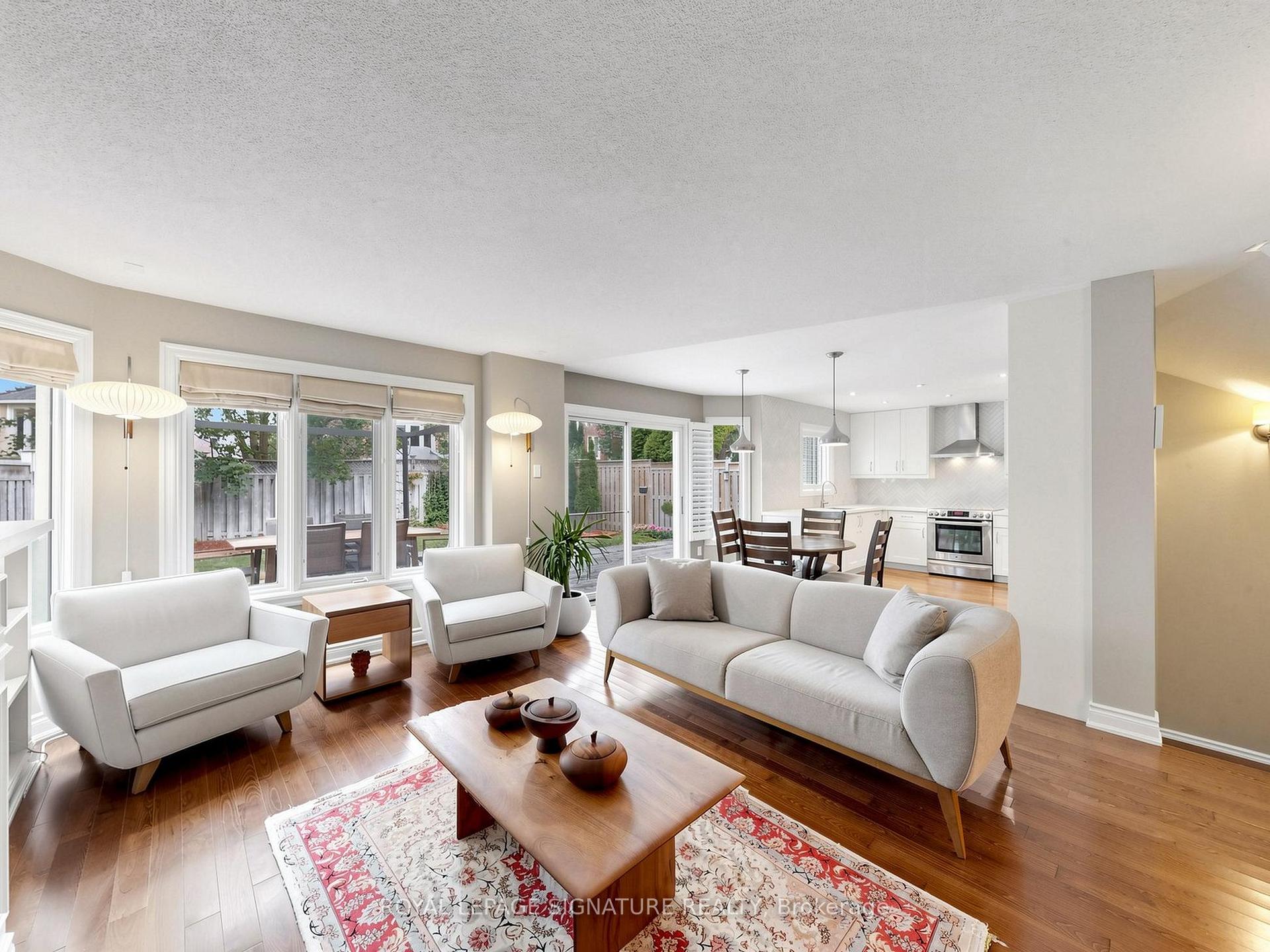 Photo 17 of 81 Pinnacle Trail, Aurora, Bayview Wellington — HOMEH