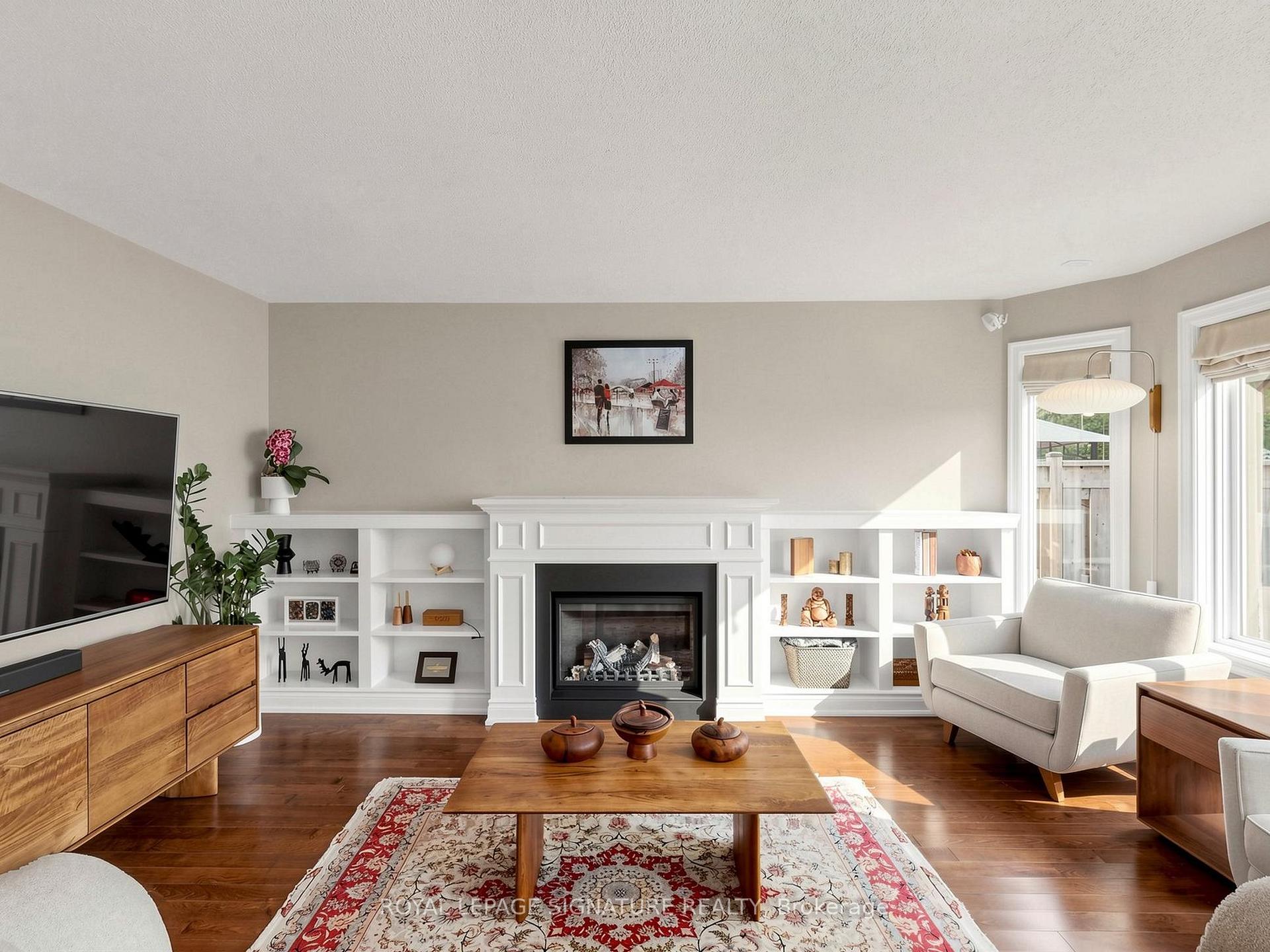 Photo 18 of 81 Pinnacle Trail, Aurora, Bayview Wellington — HOMEH