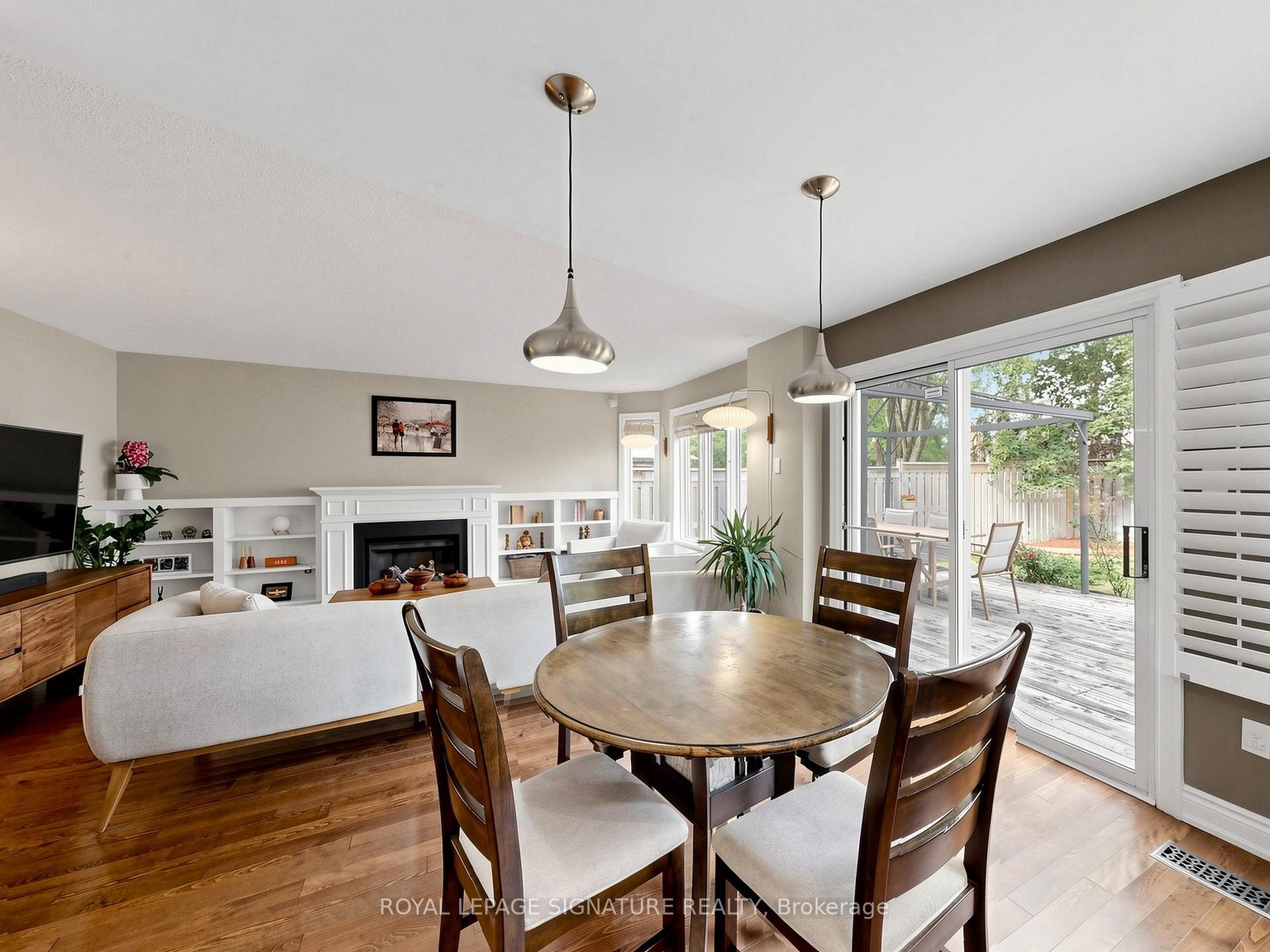 Photo 27 of 81 Pinnacle Trail, Aurora, Bayview Wellington — HOMEH