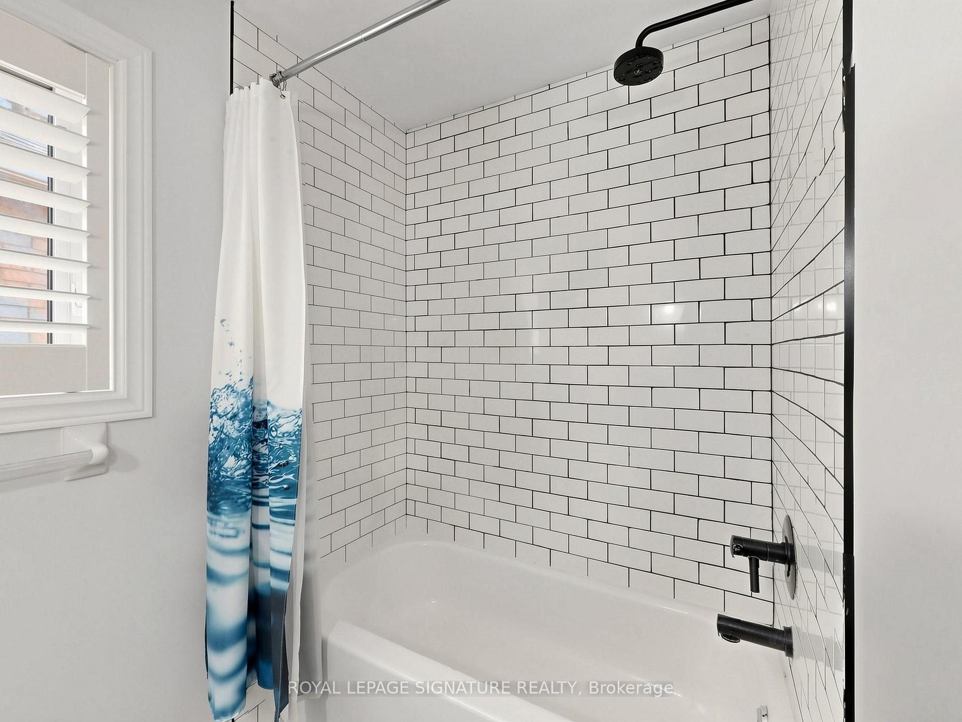 Photo 39 of 81 Pinnacle Trail, Aurora, Bayview Wellington — HOMEH