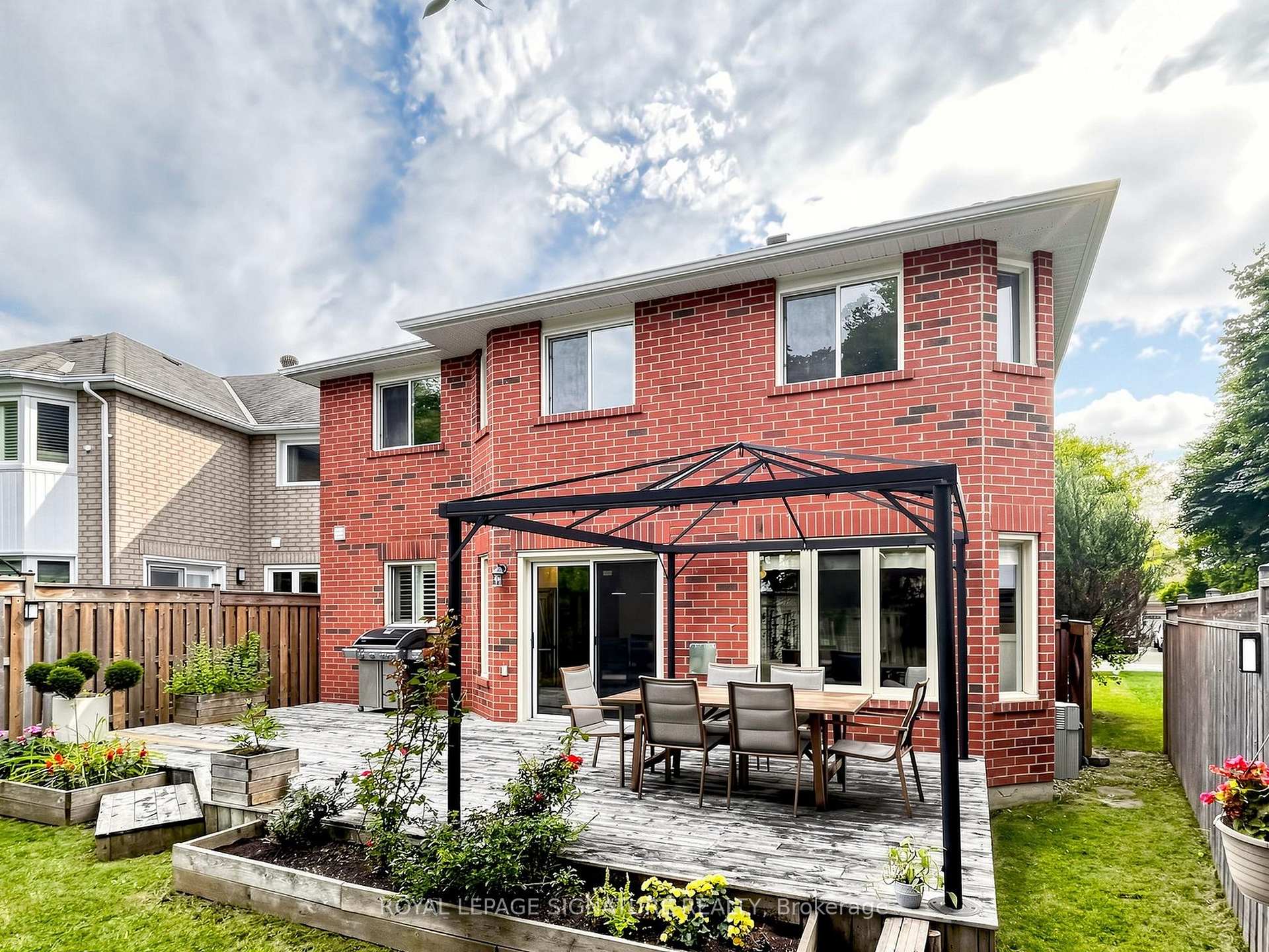 Photo 47 of 81 Pinnacle Trail, Aurora, Bayview Wellington — HOMEH
