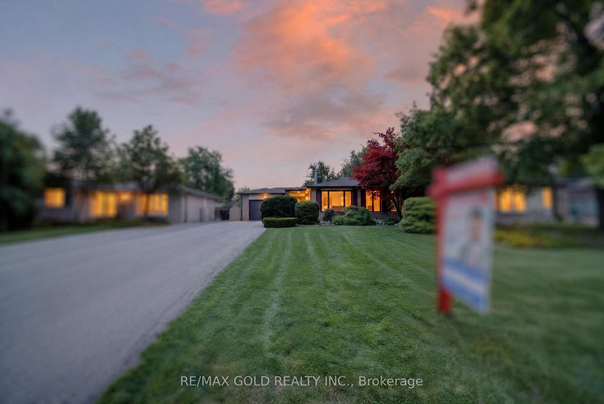 Photo 1 of 25 Drayton Crescent, Brampton, Southgate — HOMEH