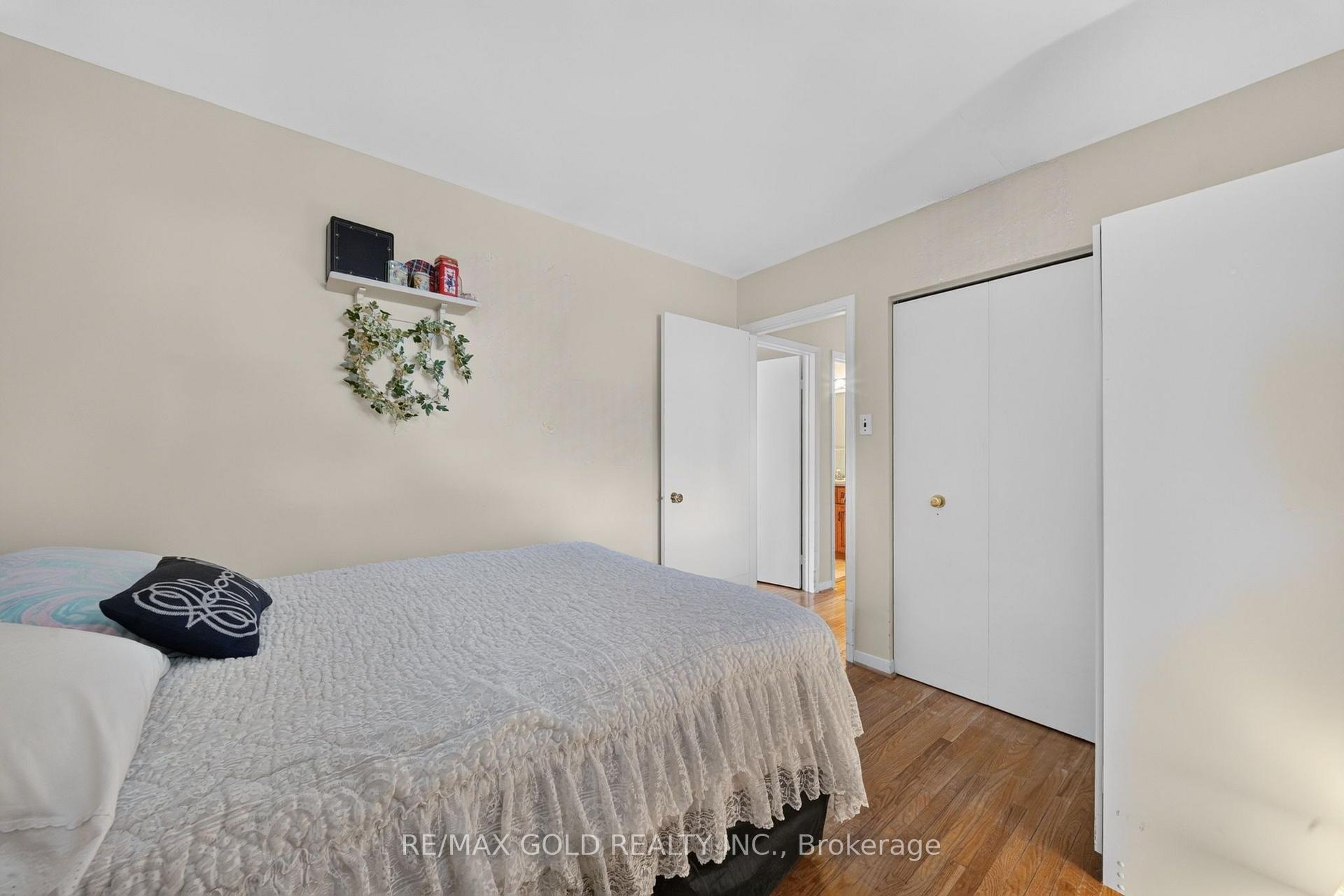 Photo 32 of 25 Drayton Crescent, Brampton, Southgate — HOMEH