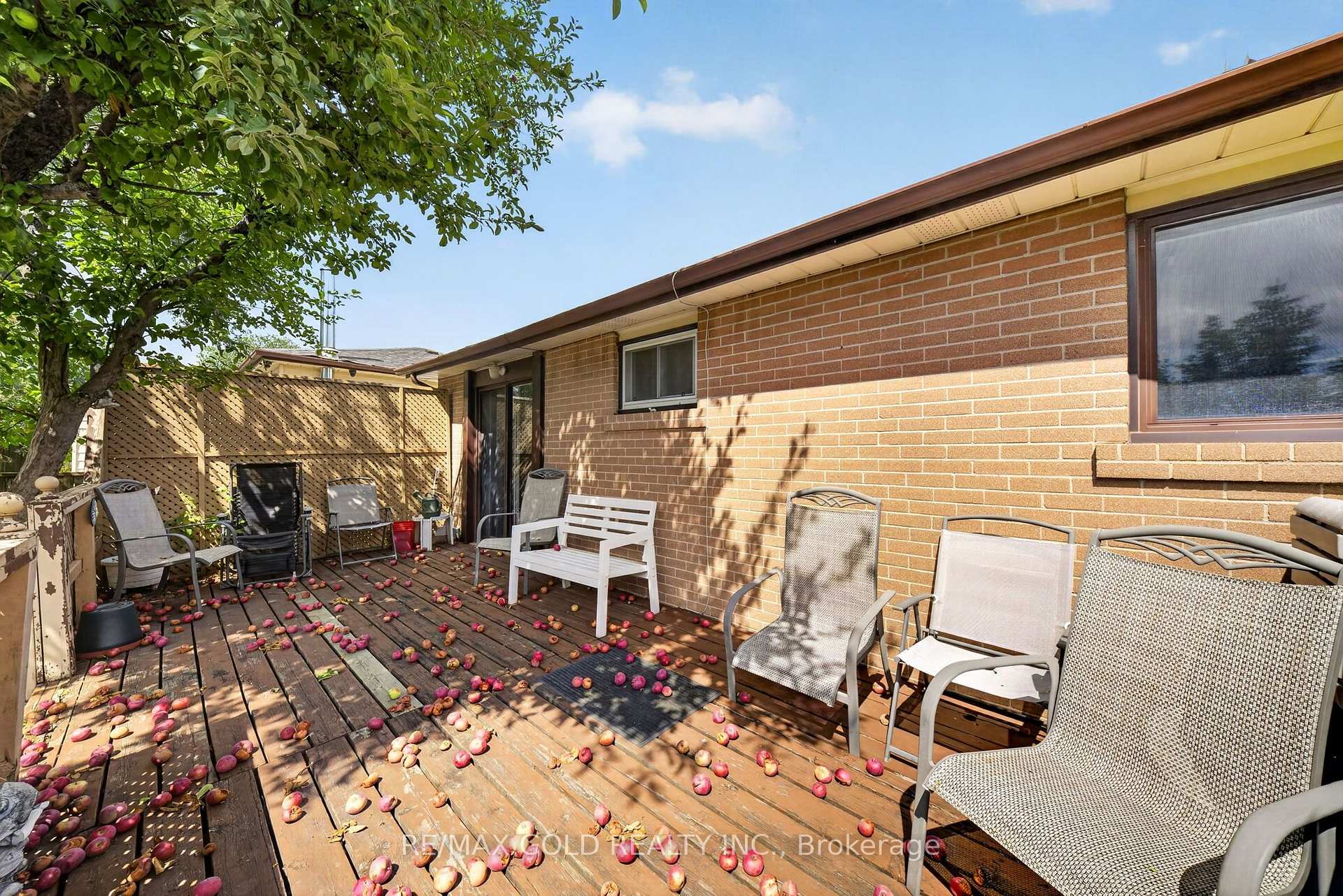 Photo 42 of 25 Drayton Crescent, Brampton, Southgate — HOMEH