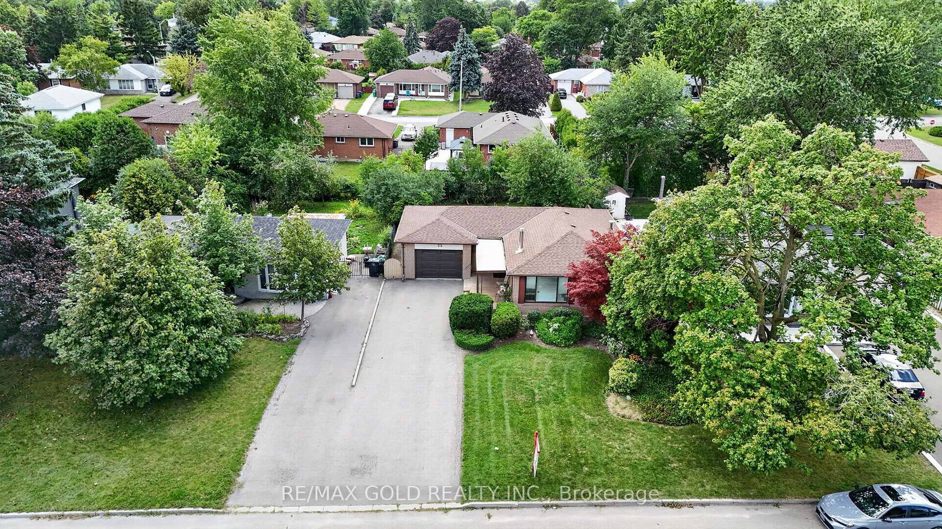 Photo 44 of 25 Drayton Crescent, Brampton, Southgate — HOMEH
