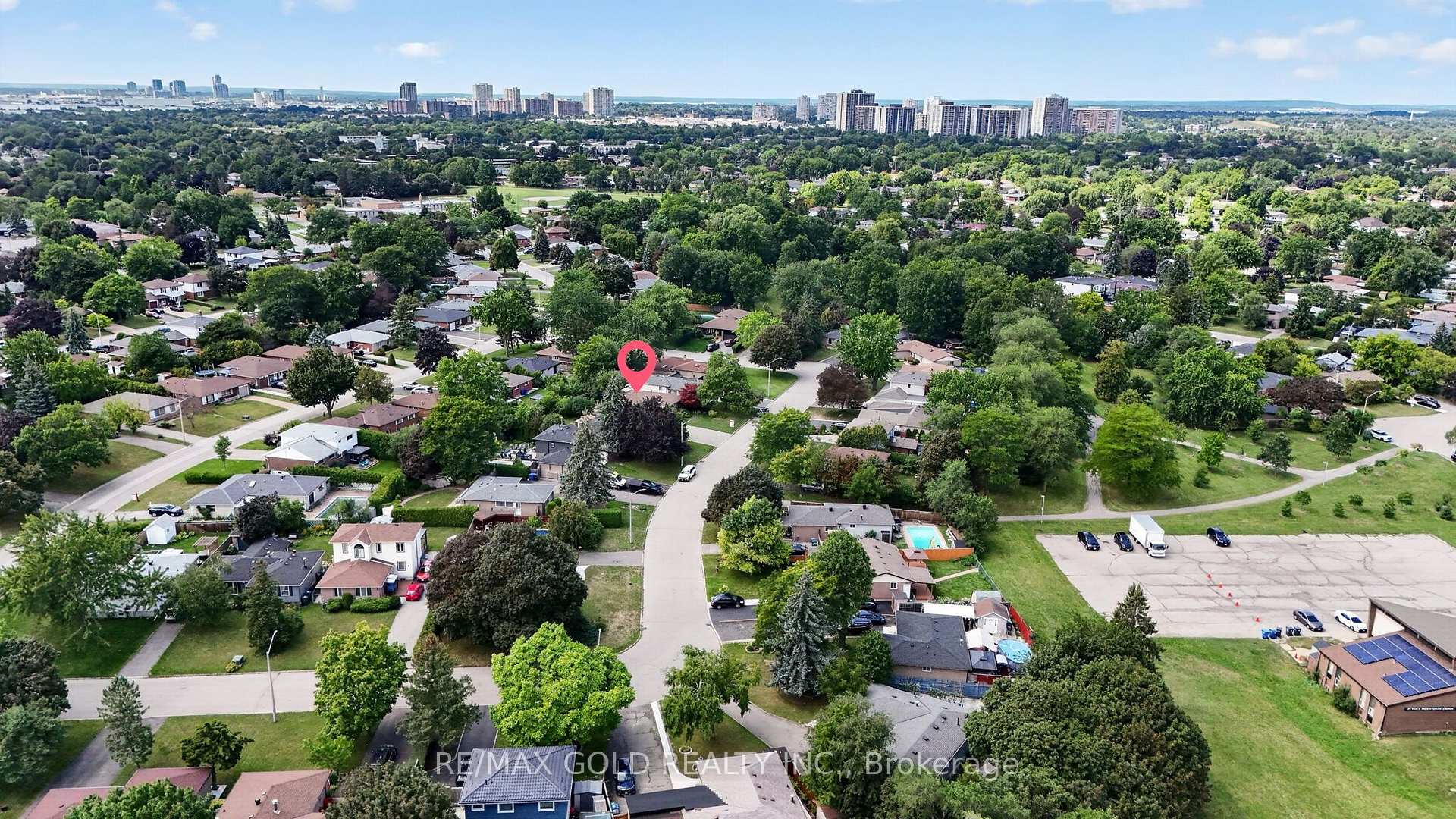 Photo 49 of 25 Drayton Crescent, Brampton, Southgate — HOMEH
