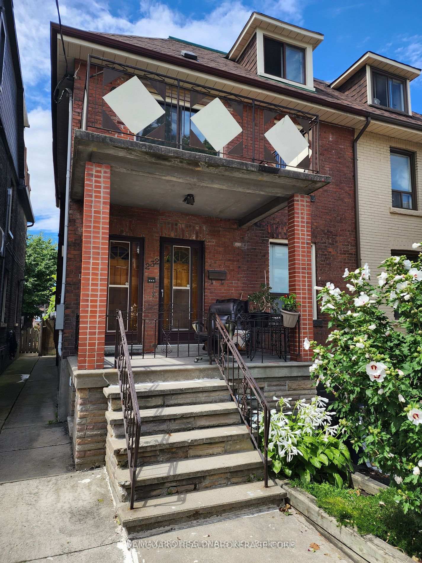 Photo 1 of Unit 2nd Floor, 232 Montrose Avenue, Toronto, Palmerston-Little Italy — HOMEH