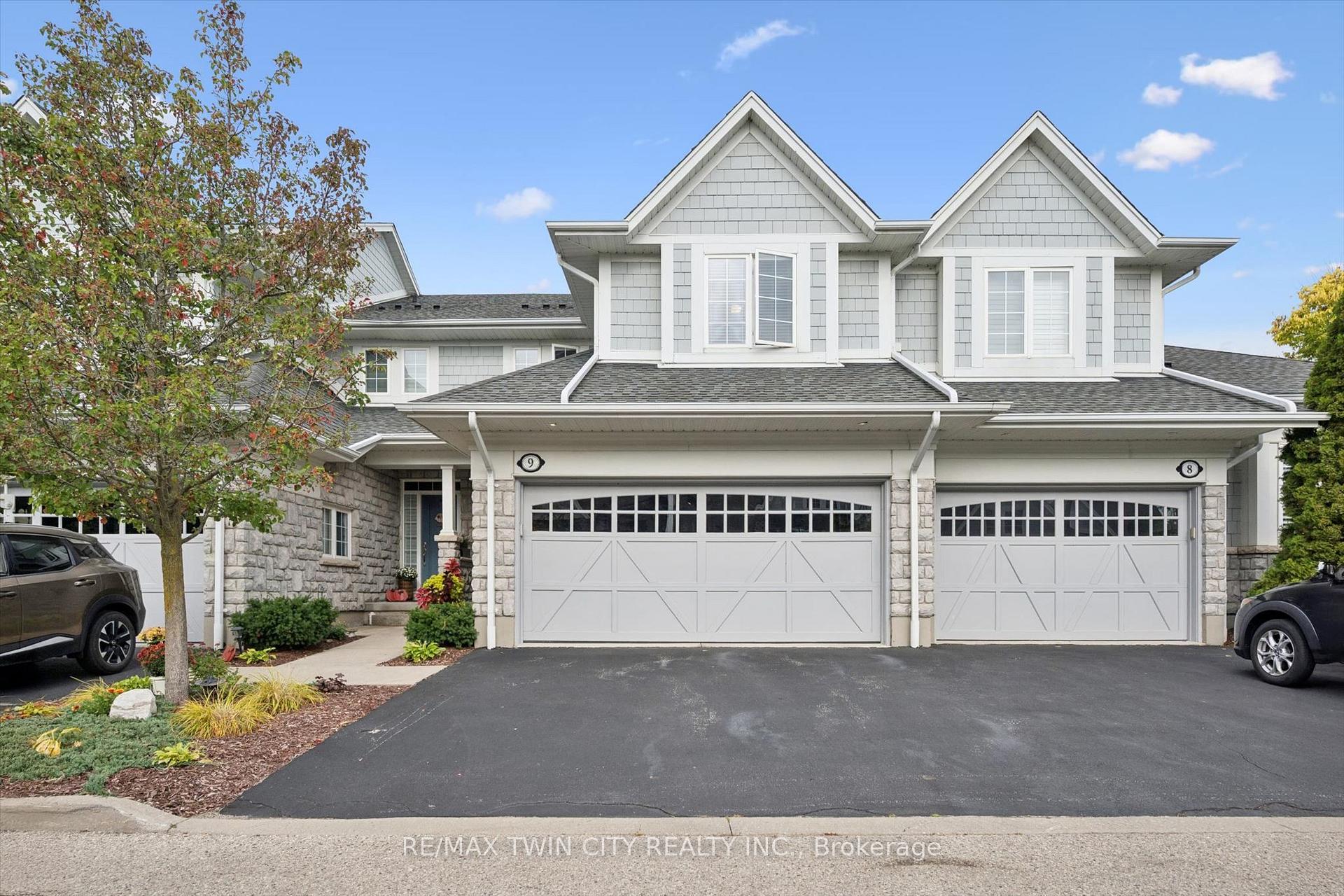 Photo 1 of Unit 9, 276 Sims Estate Drive, Kitchener, Grand River South — HOMEH
