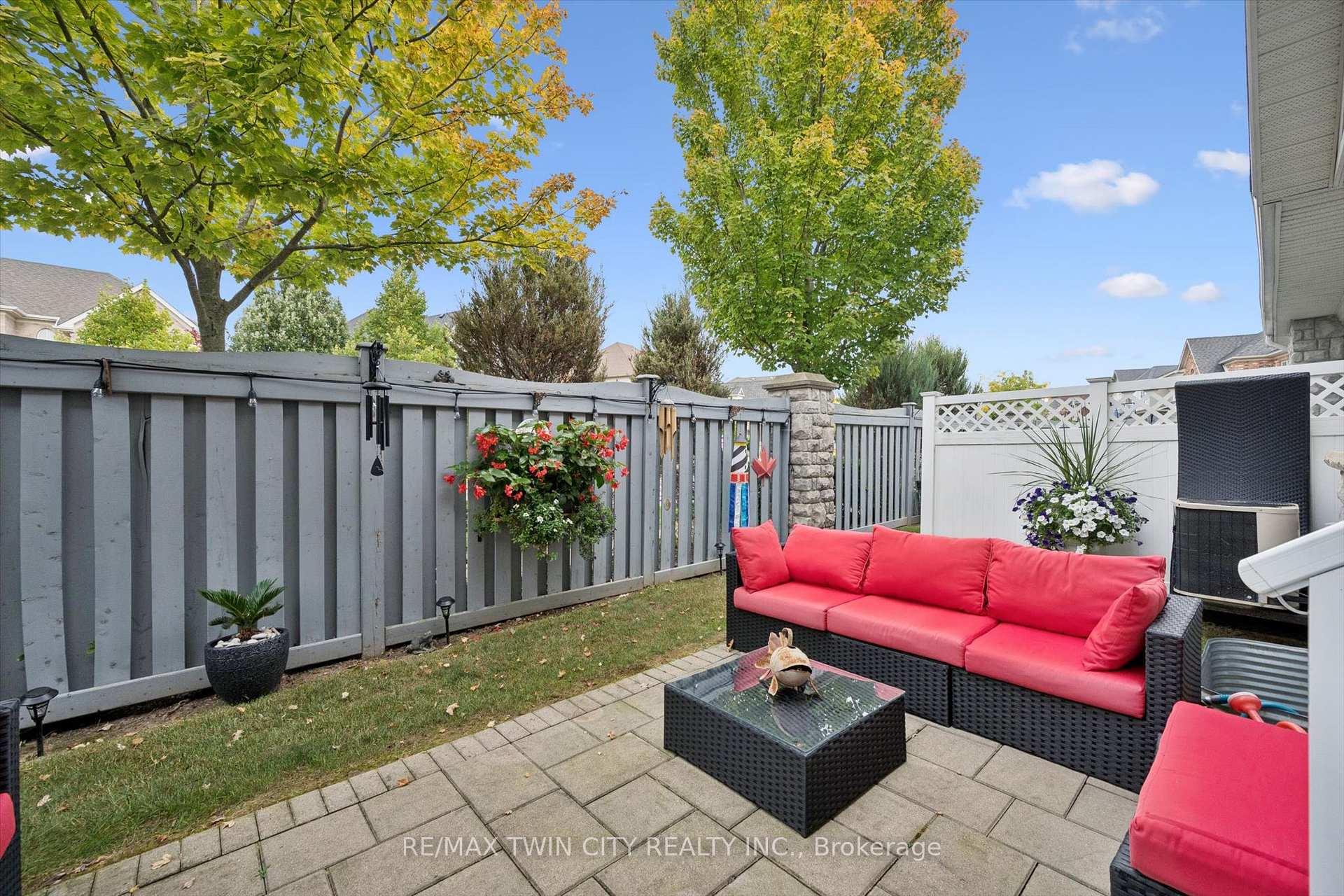 Photo 27 of Unit 9, 276 Sims Estate Drive, Kitchener, Grand River South — HOMEH