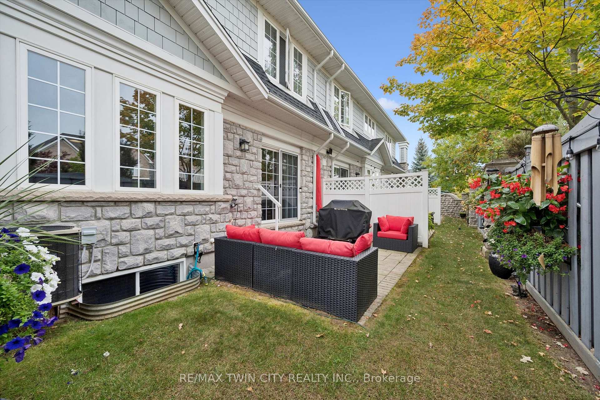 Photo 29 of Unit 9, 276 Sims Estate Drive, Kitchener, Grand River South — HOMEH