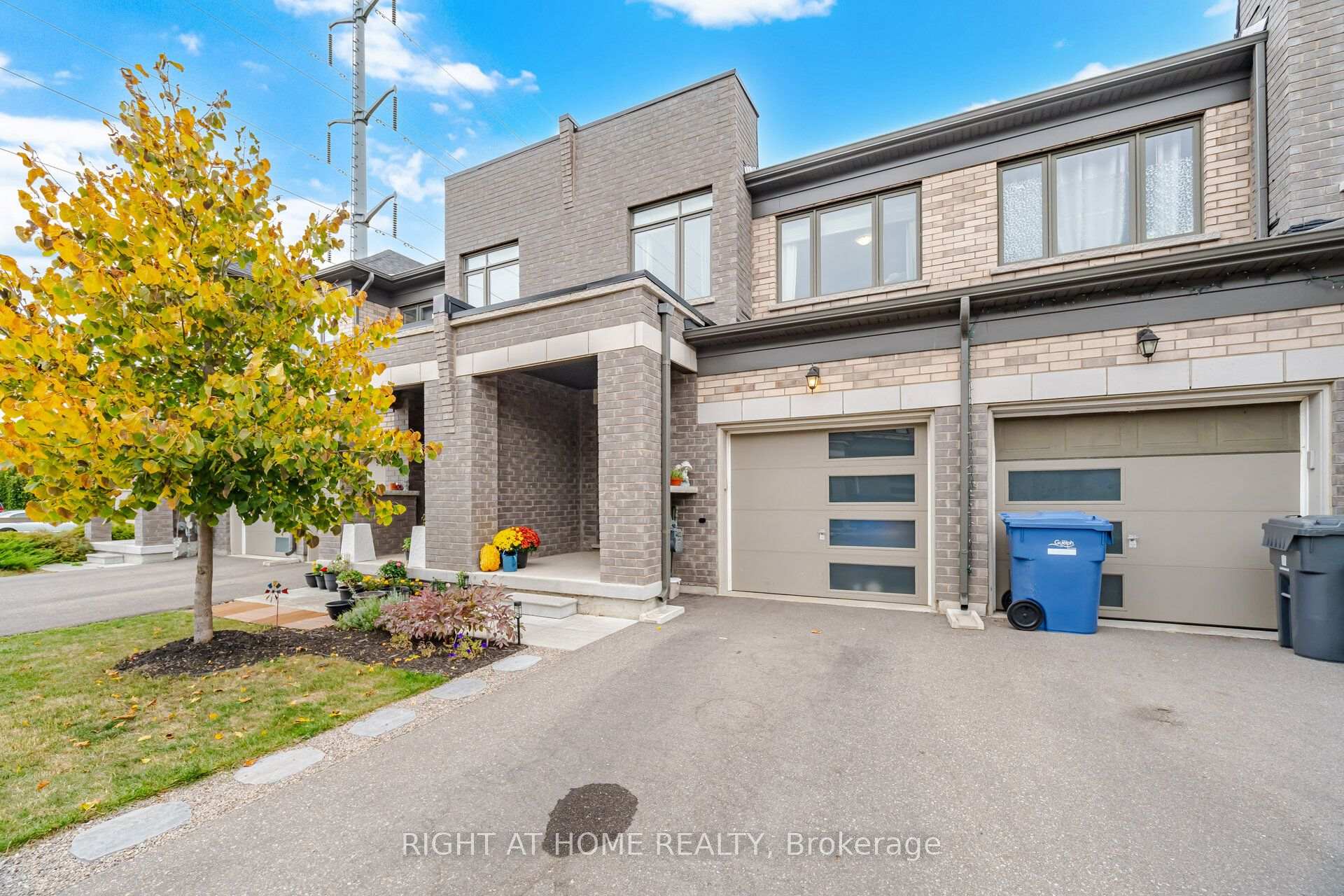 Photo of Unit 79, 166 Deerpath Drive