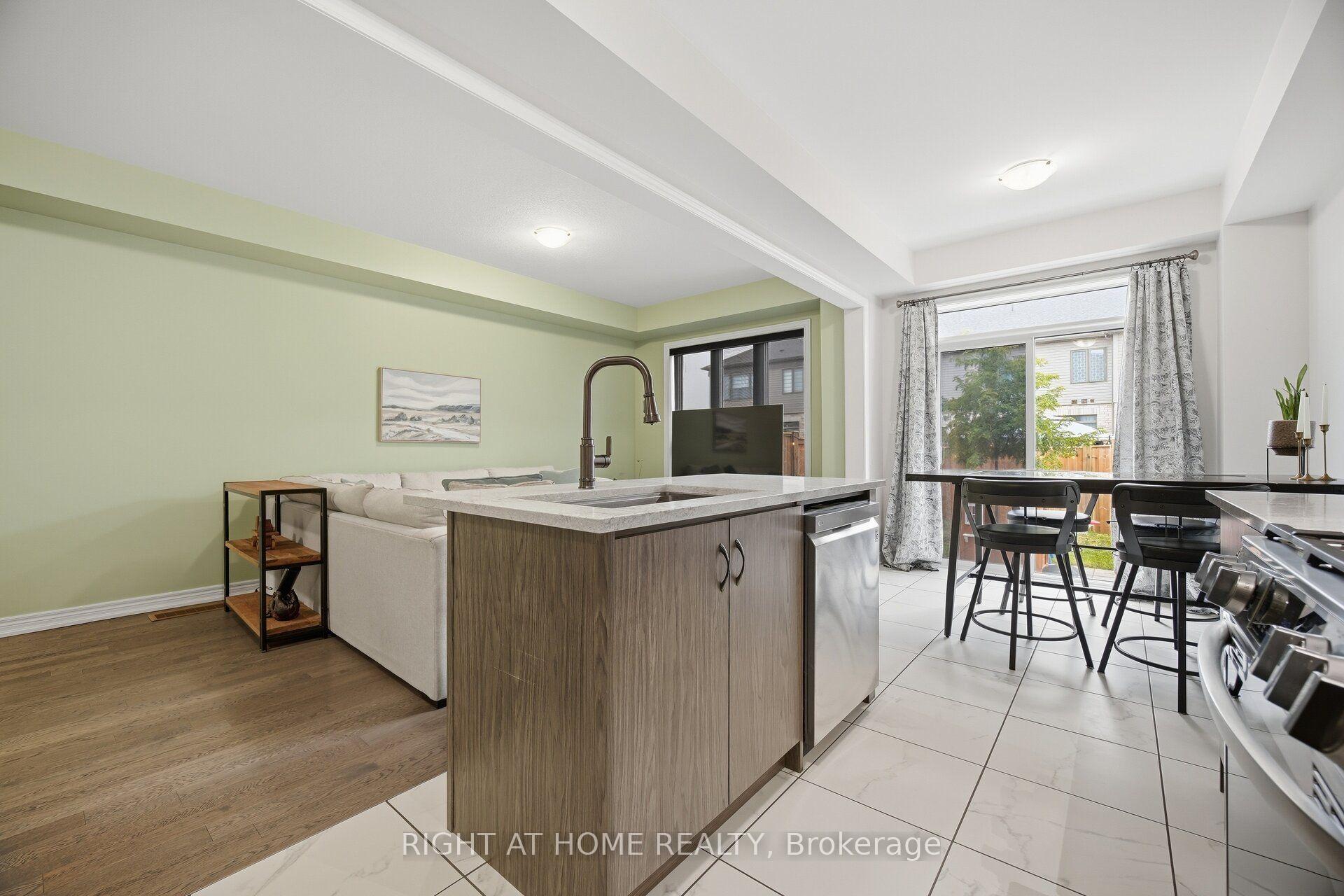 Photo 14 of Unit 79, 166 Deerpath Drive, Guelph, Willow West/Sugarbush/West Acres — HOMEH