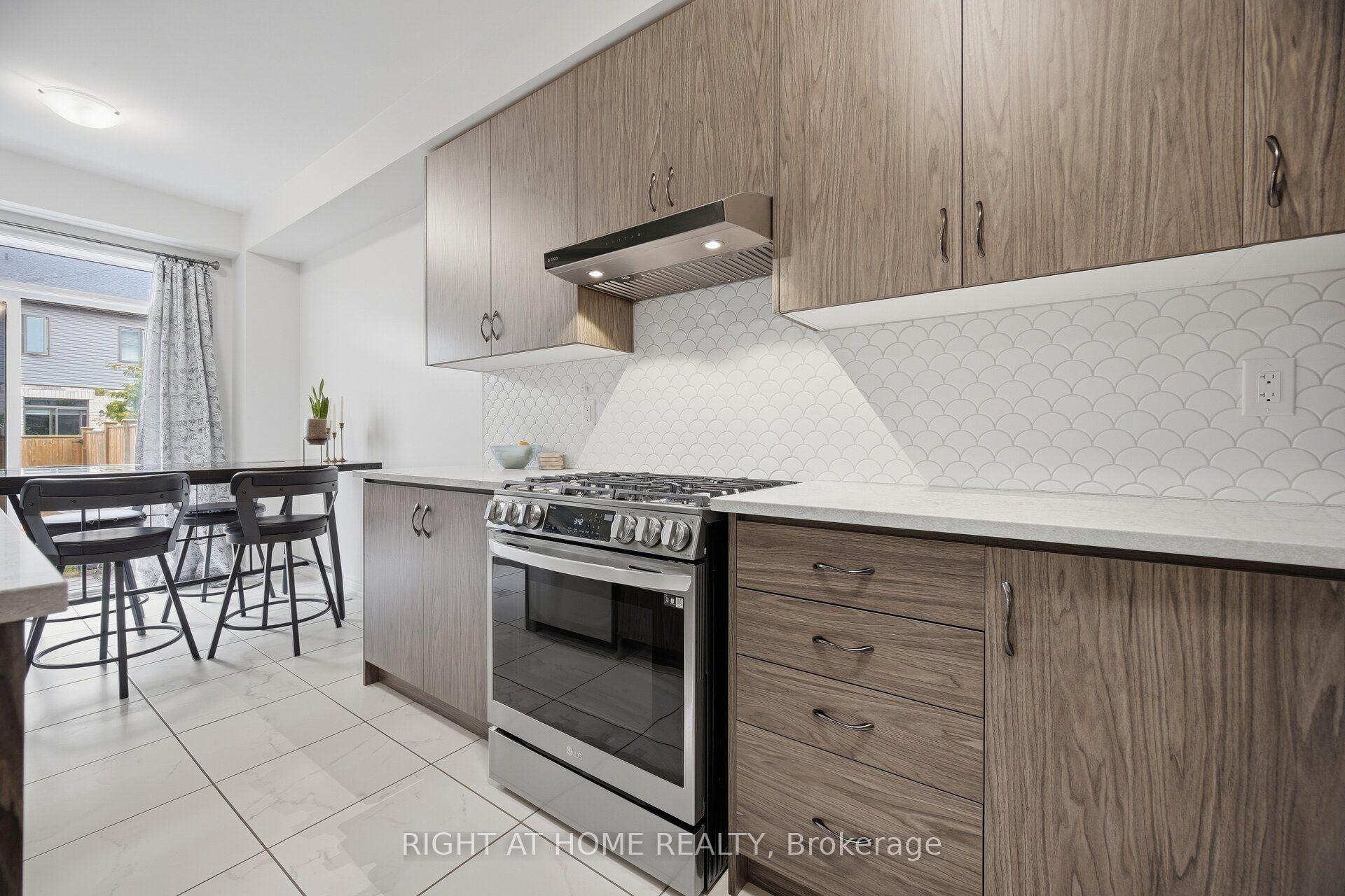 Photo 15 of Unit 79, 166 Deerpath Drive, Guelph, Willow West/Sugarbush/West Acres — HOMEH