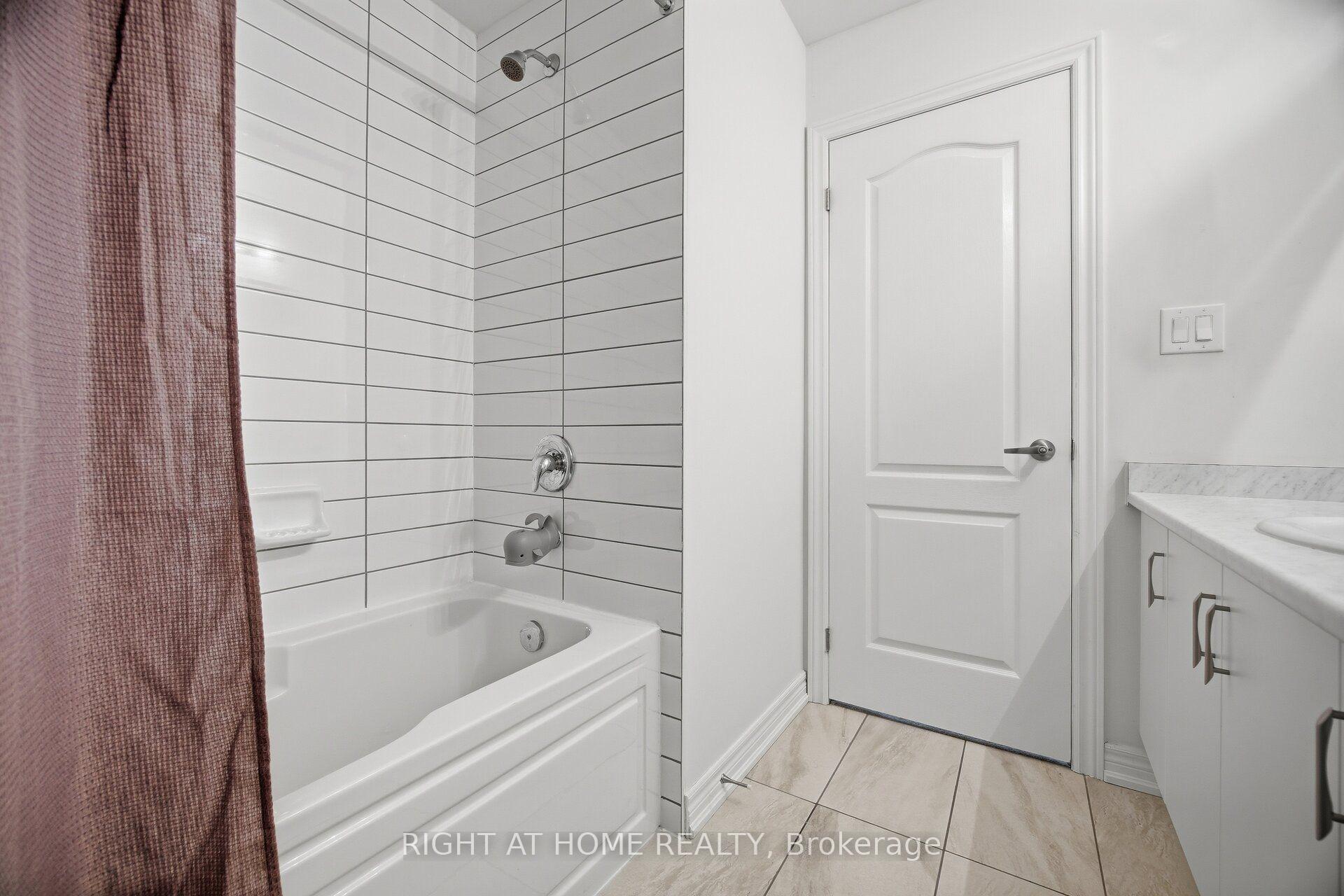 Photo 33 of Unit 79, 166 Deerpath Drive, Guelph, Willow West/Sugarbush/West Acres — HOMEH