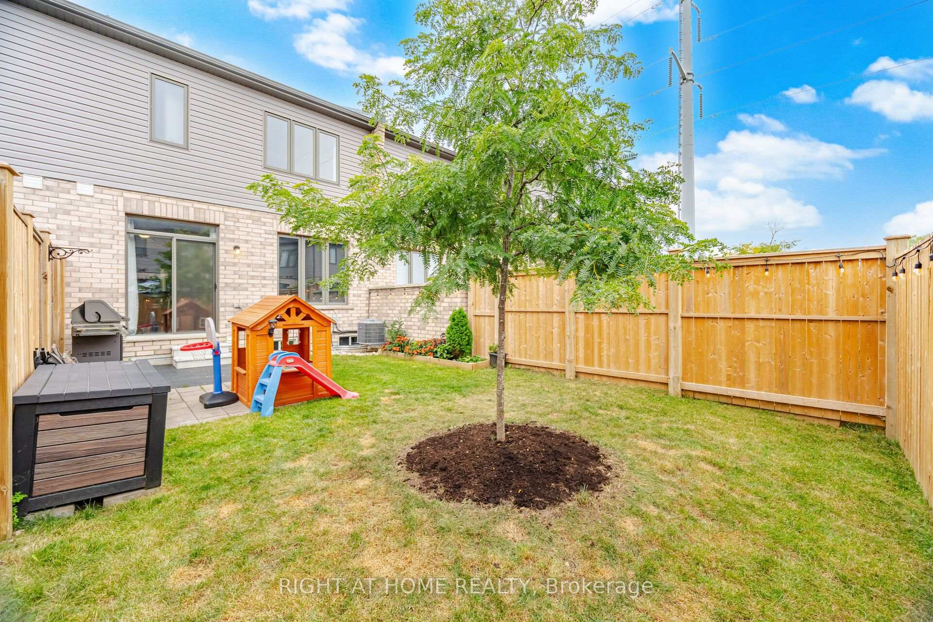 Photo 37 of Unit 79, 166 Deerpath Drive, Guelph, Willow West/Sugarbush/West Acres — HOMEH