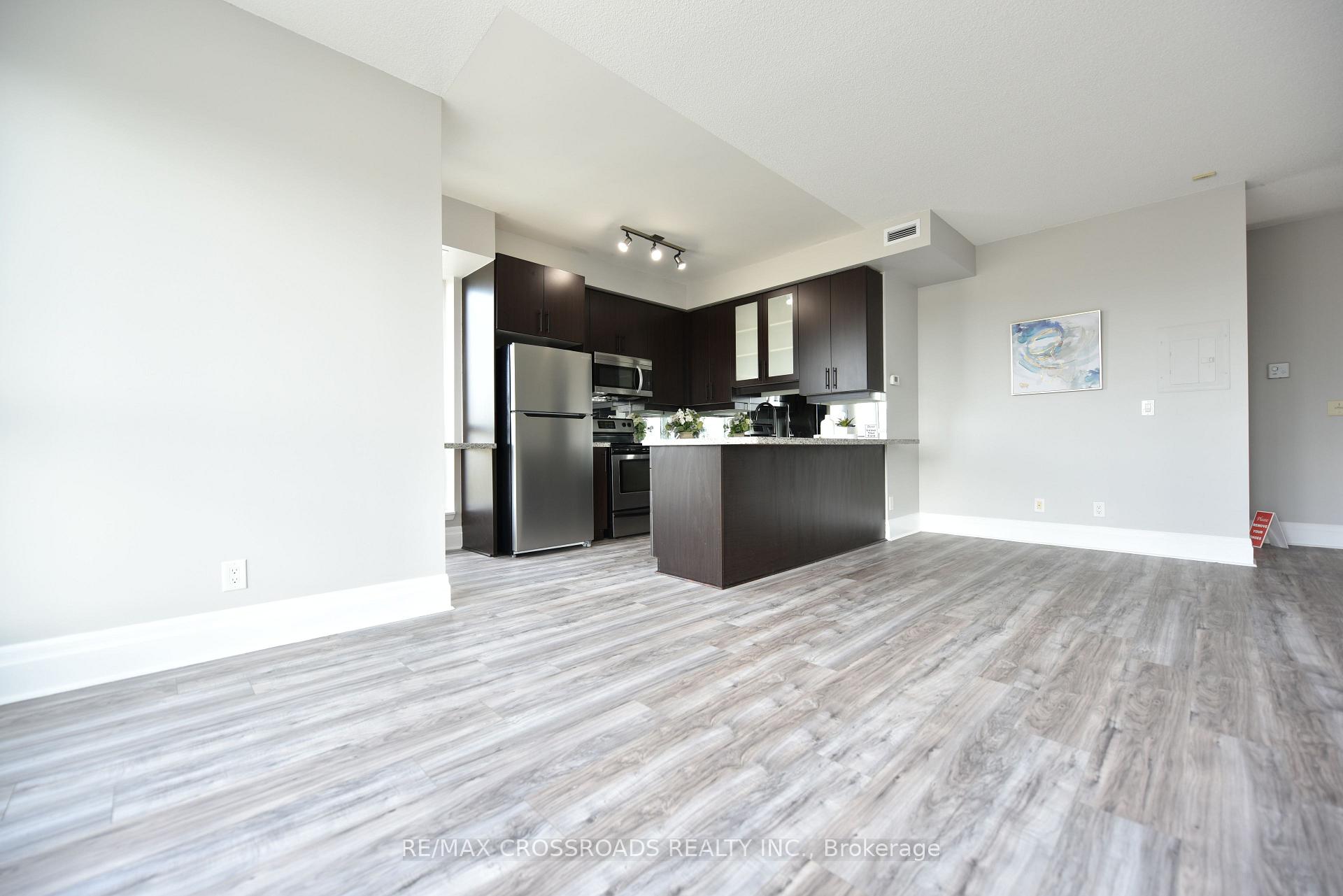 Photo 14 of Unit 505, 21 Upper Duke Crescent, Markham, Unionville — HOMEH