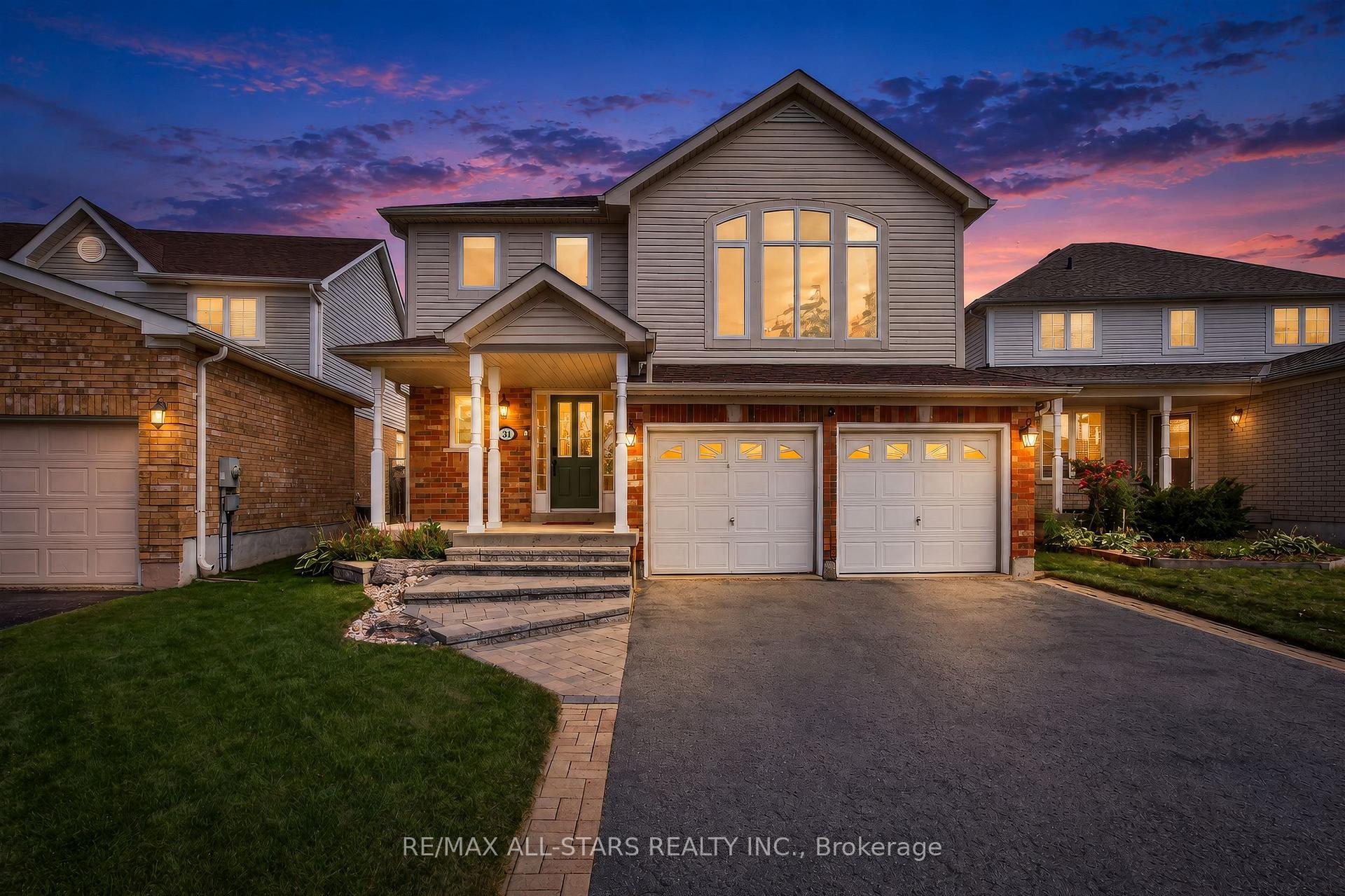 Photo 2 of 31 Country Lane, Barrie, Painswick South — HOMEH