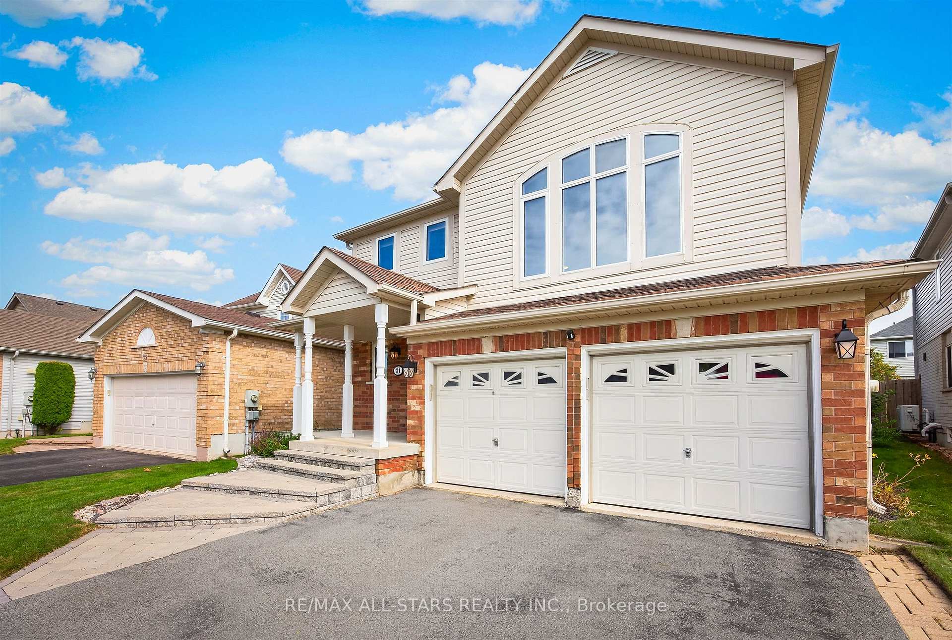 Photo 4 of 31 Country Lane, Barrie, Painswick South — HOMEH