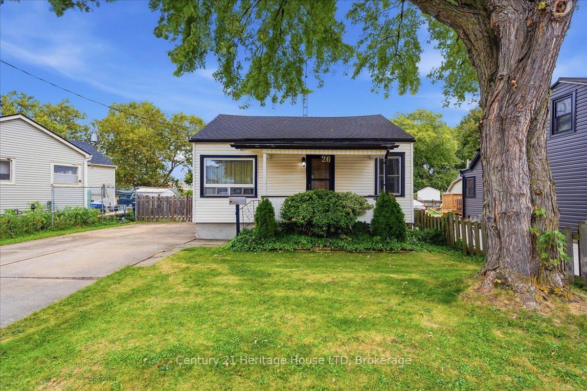 Photo 3 of 26 Coventry Street, St. Catharines, E. Chester — HOMEH