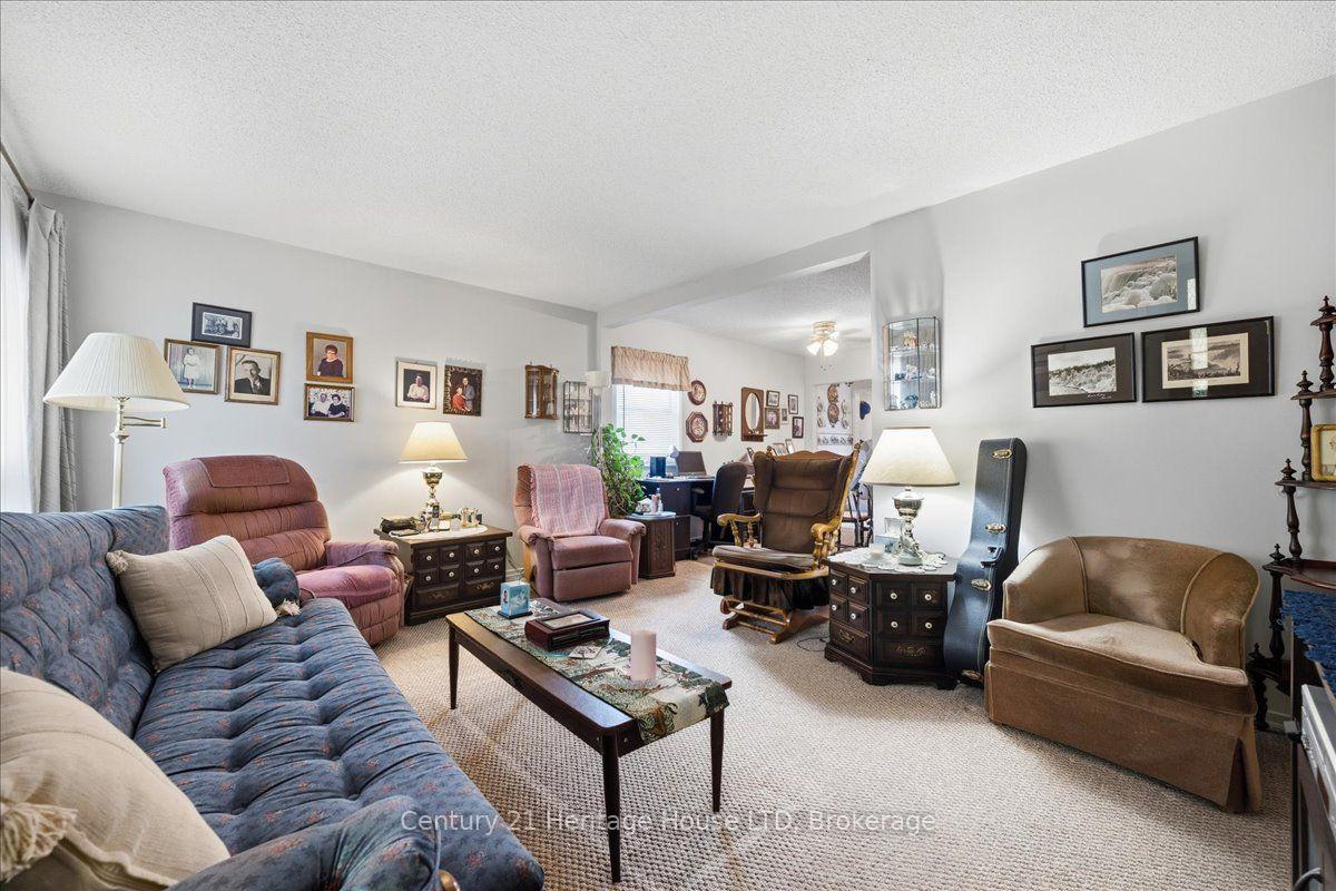 Photo 4 of 26 Coventry Street, St. Catharines, E. Chester — HOMEH