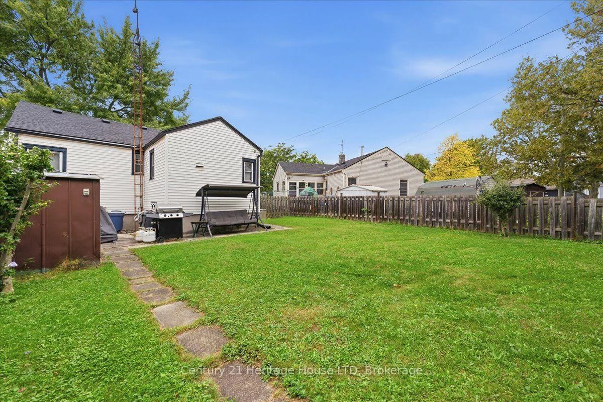 Photo 38 of 26 Coventry Street, St. Catharines, E. Chester — HOMEH