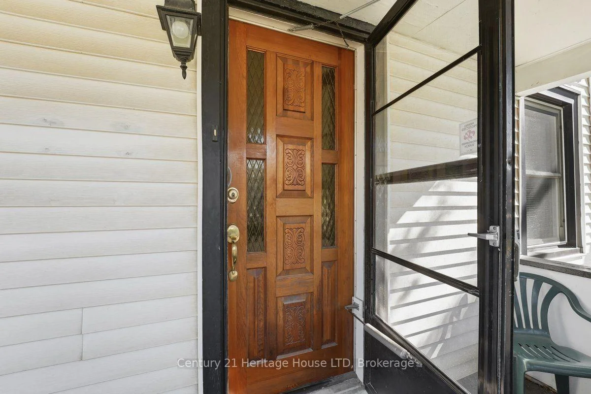 Photo 7 of 26 Coventry Street, St. Catharines, E. Chester — HOMEH