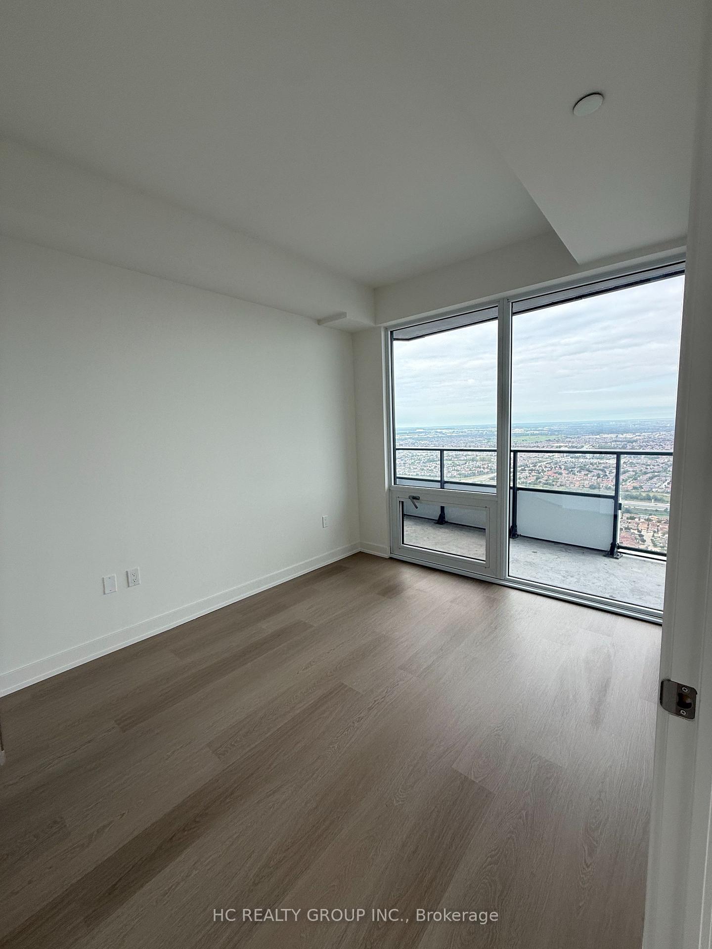 Photo 9 of Unit 6305, 448 Burnhamthorpe Road, Mississauga, City Centre — HOMEH