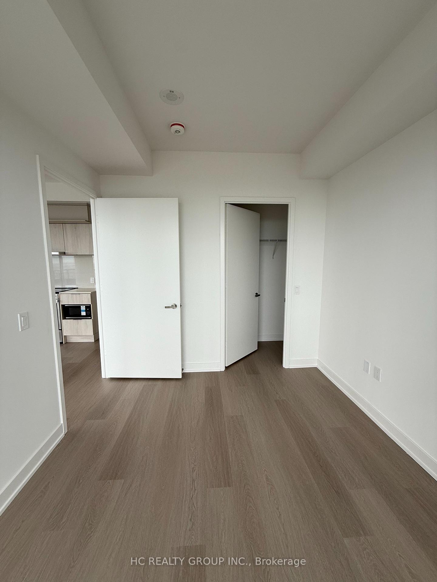 Photo 10 of Unit 6305, 448 Burnhamthorpe Road, Mississauga, City Centre — HOMEH
