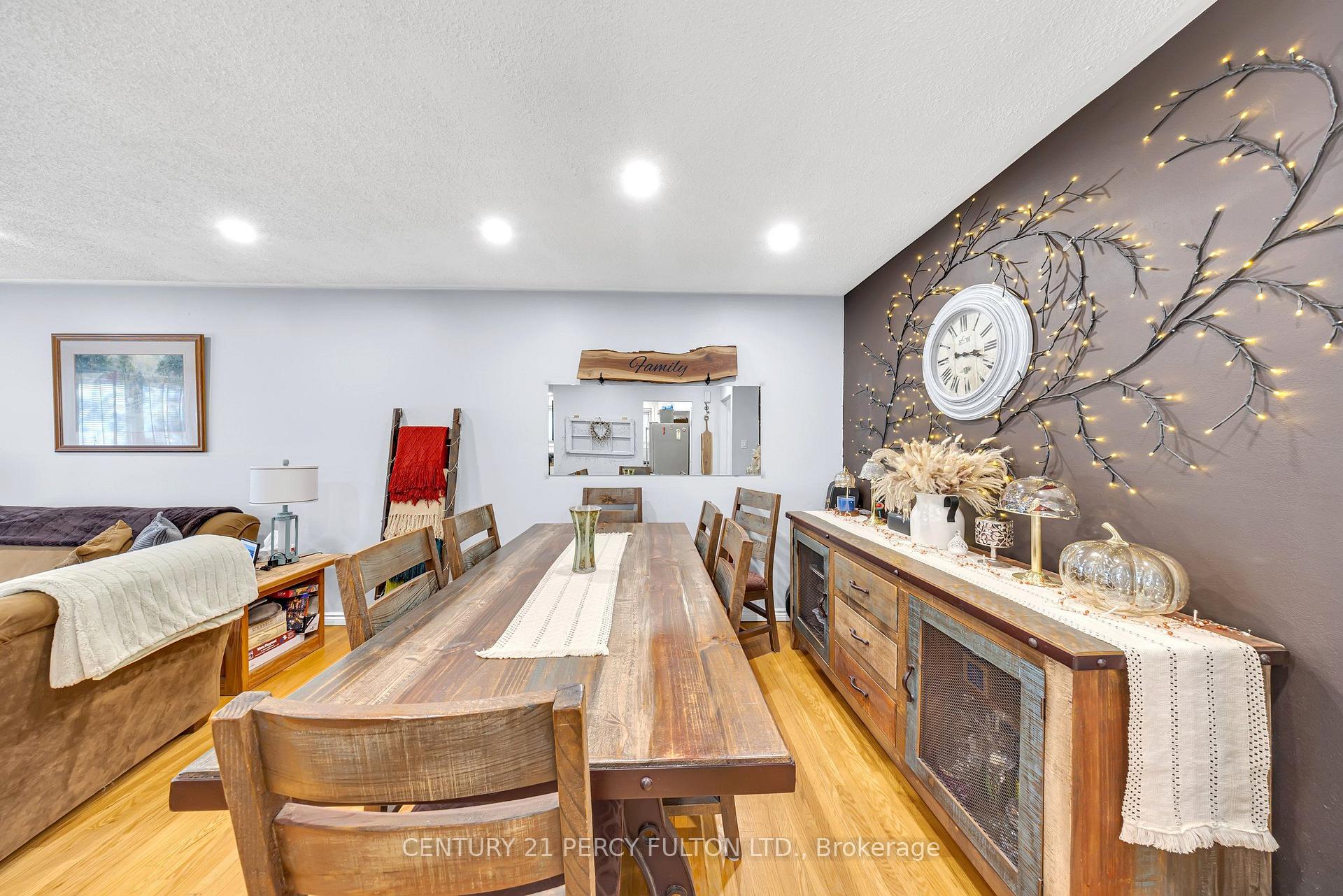Photo 10 of 719 Balaton Avenue, Pickering, Bay Ridges — HOMEH