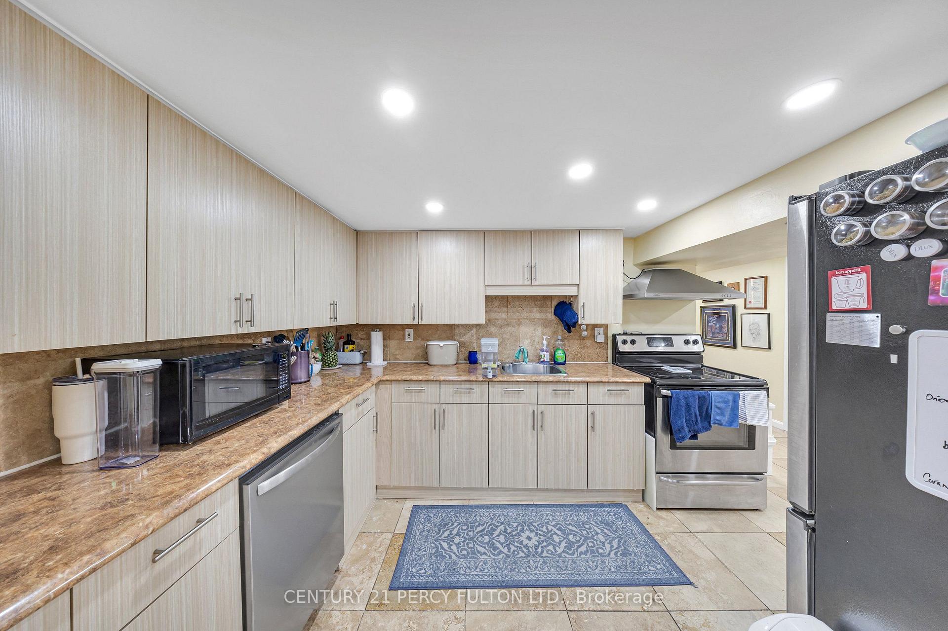 Photo 25 of 719 Balaton Avenue, Pickering, Bay Ridges — HOMEH