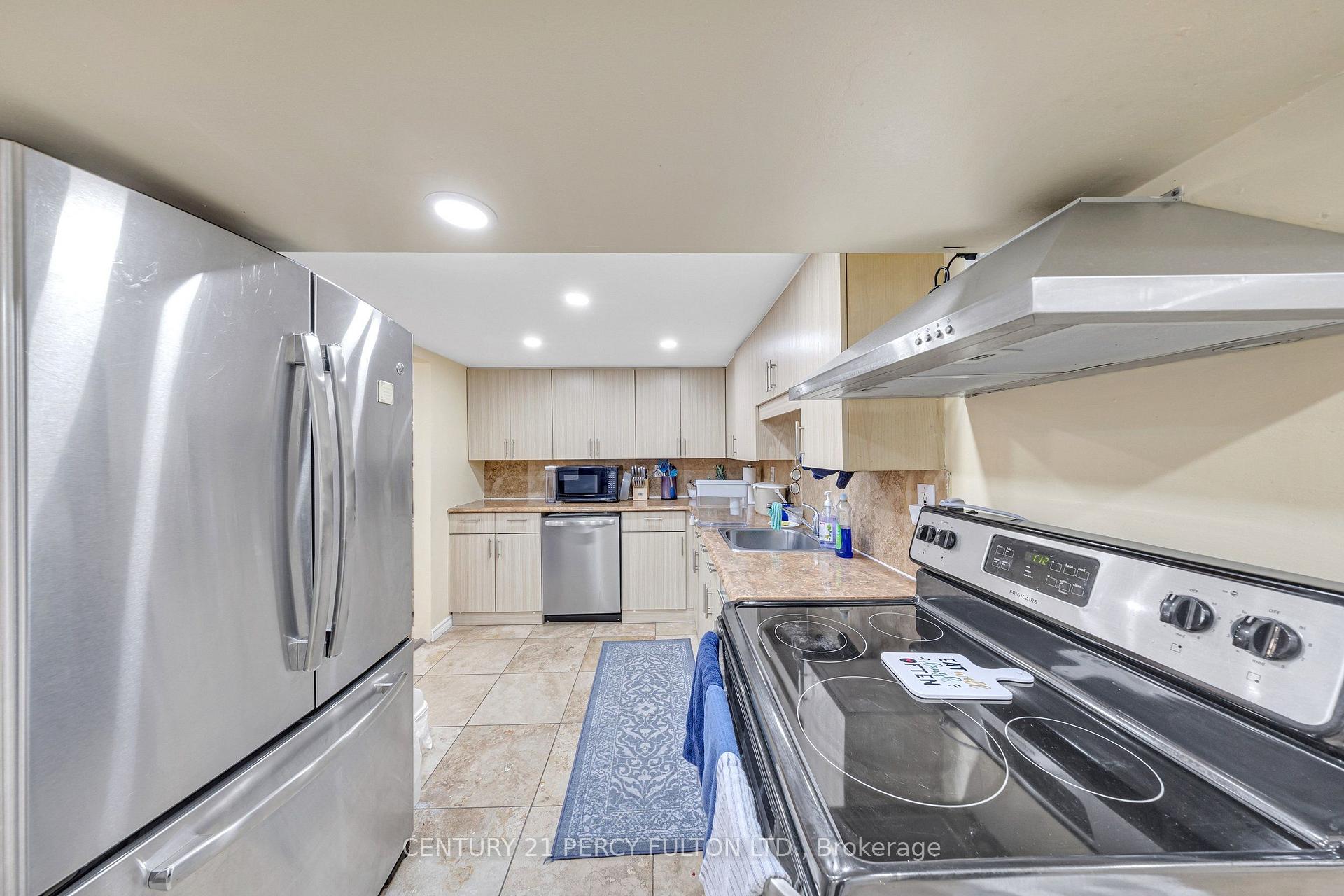 Photo 26 of 719 Balaton Avenue, Pickering, Bay Ridges — HOMEH