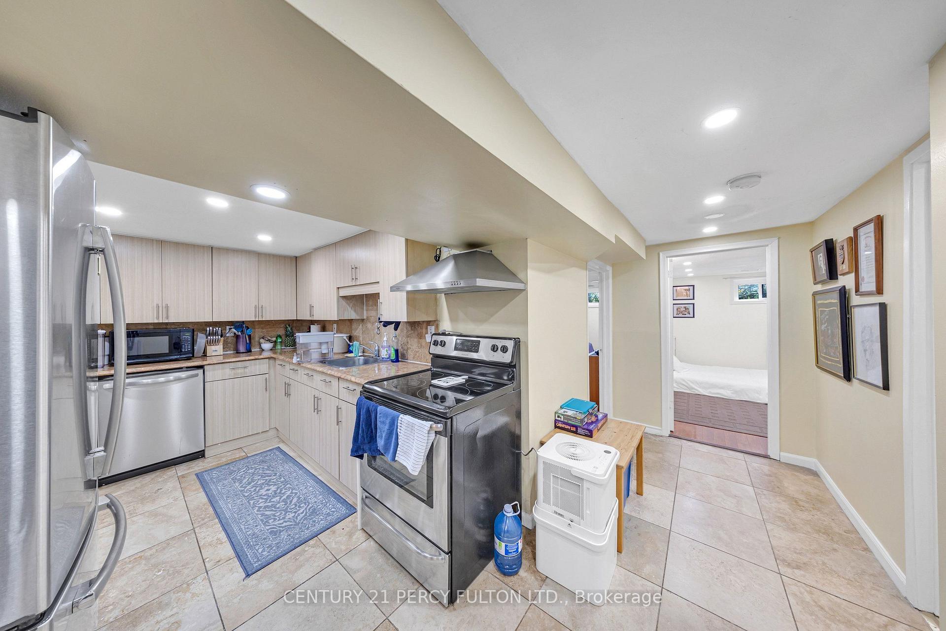 Photo 31 of 719 Balaton Avenue, Pickering, Bay Ridges — HOMEH