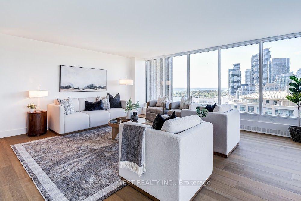 Photo of Unit 2009, 2045 Lake Shore Boulevard W