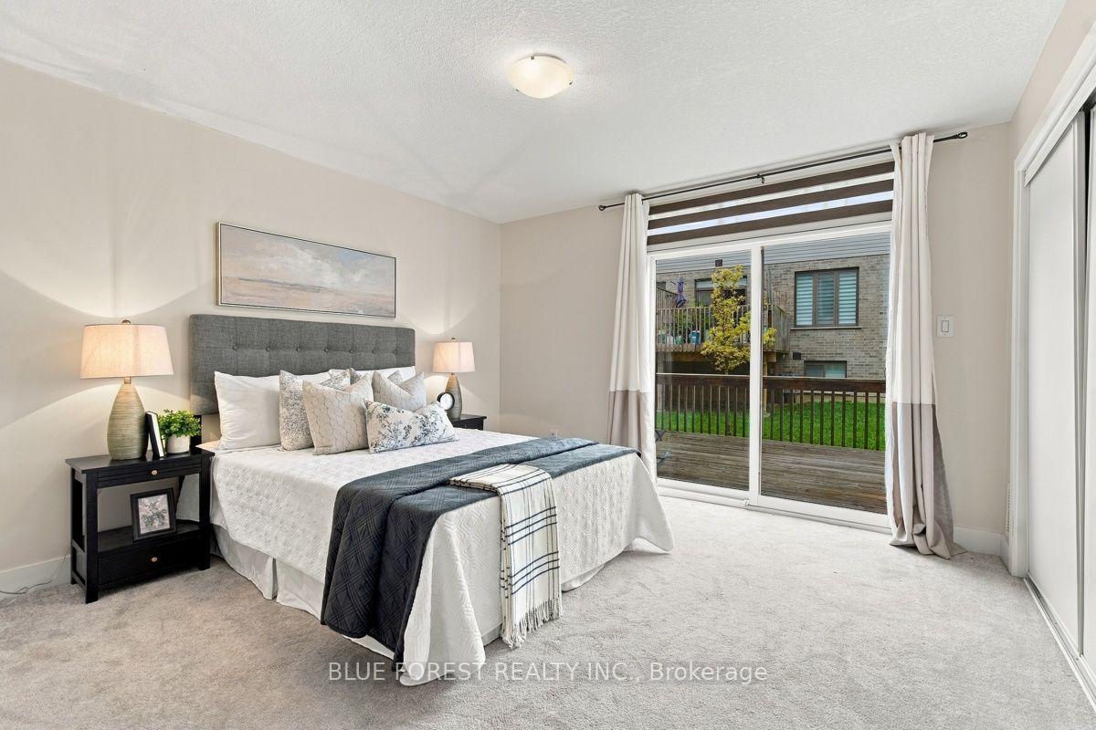 Photo 5 of 2112 Meadowgate Boulevard, London, South U — HOMEH