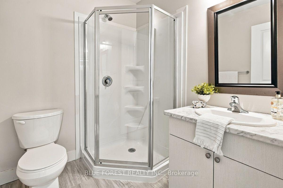 Photo 8 of 2112 Meadowgate Boulevard, London, South U — HOMEH