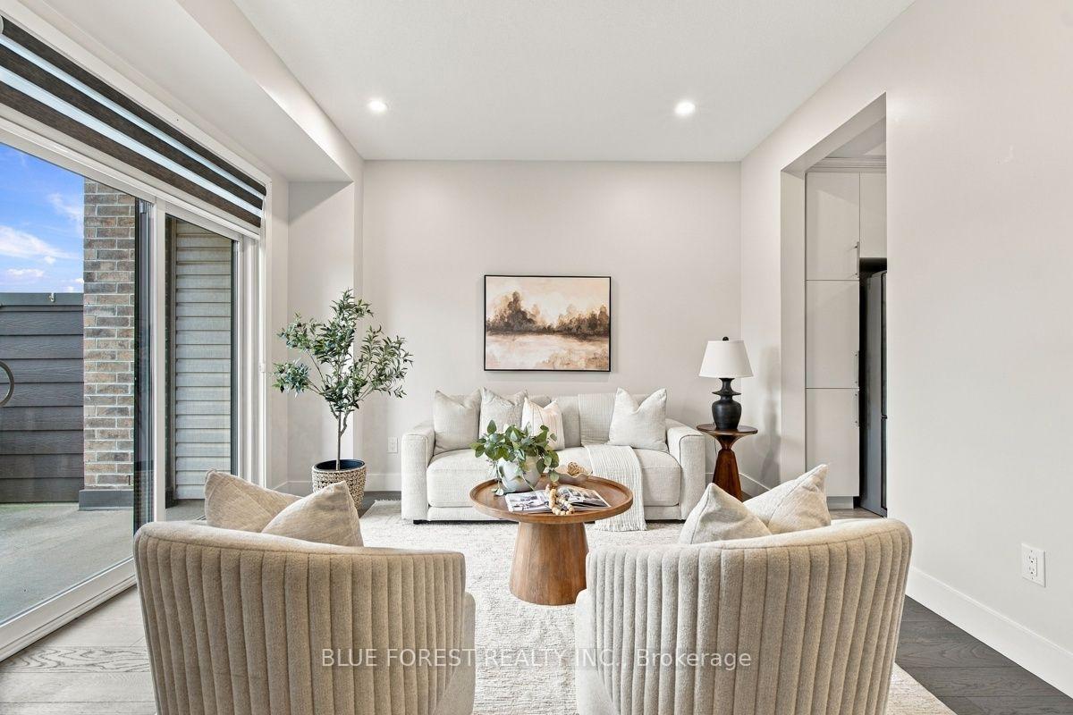 Photo 9 of 2112 Meadowgate Boulevard, London, South U — HOMEH
