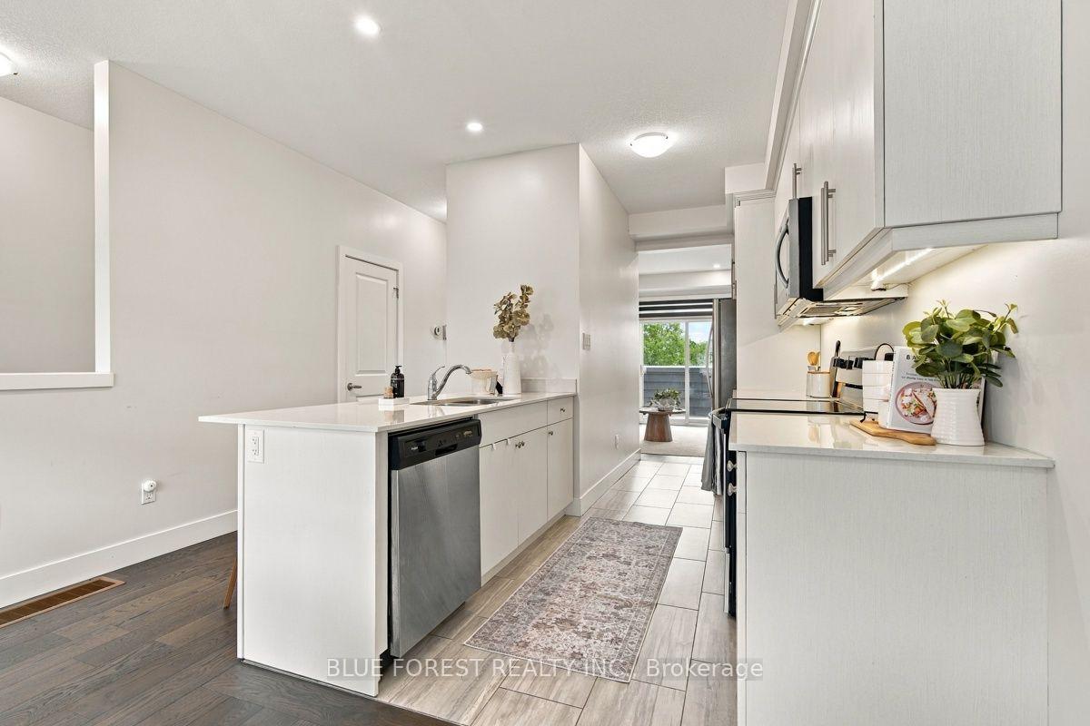Photo 16 of 2112 Meadowgate Boulevard, London, South U — HOMEH