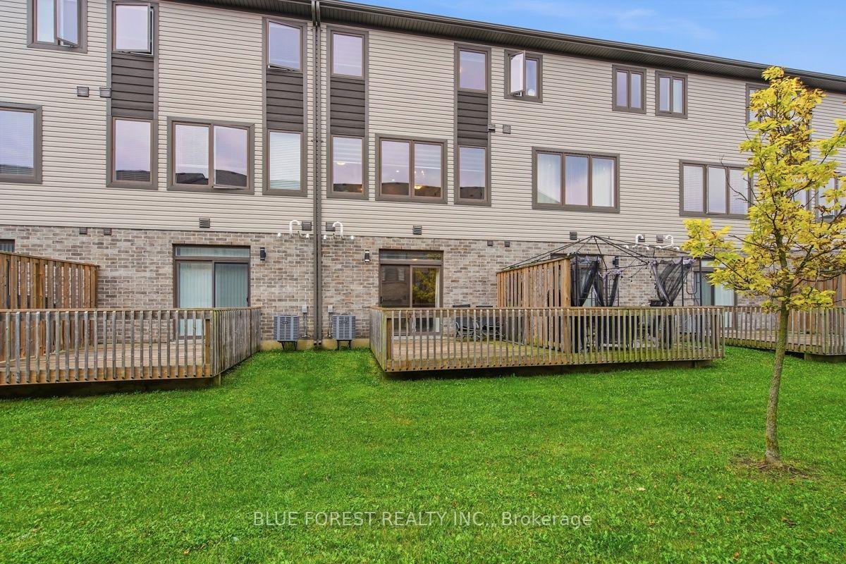 Photo 38 of 2112 Meadowgate Boulevard, London, South U — HOMEH