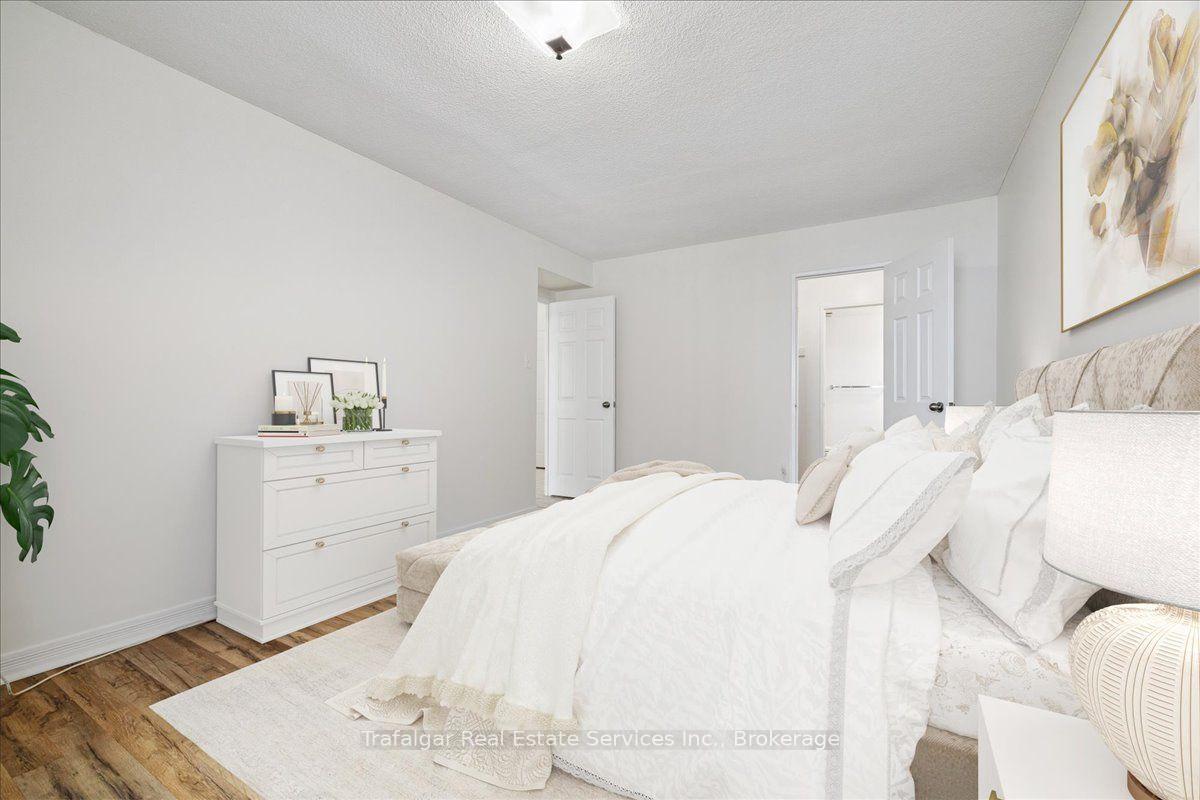 Photo 24 of Unit 709, 301 Frances Avenue, Hamilton, Lakeshore — HOMEH