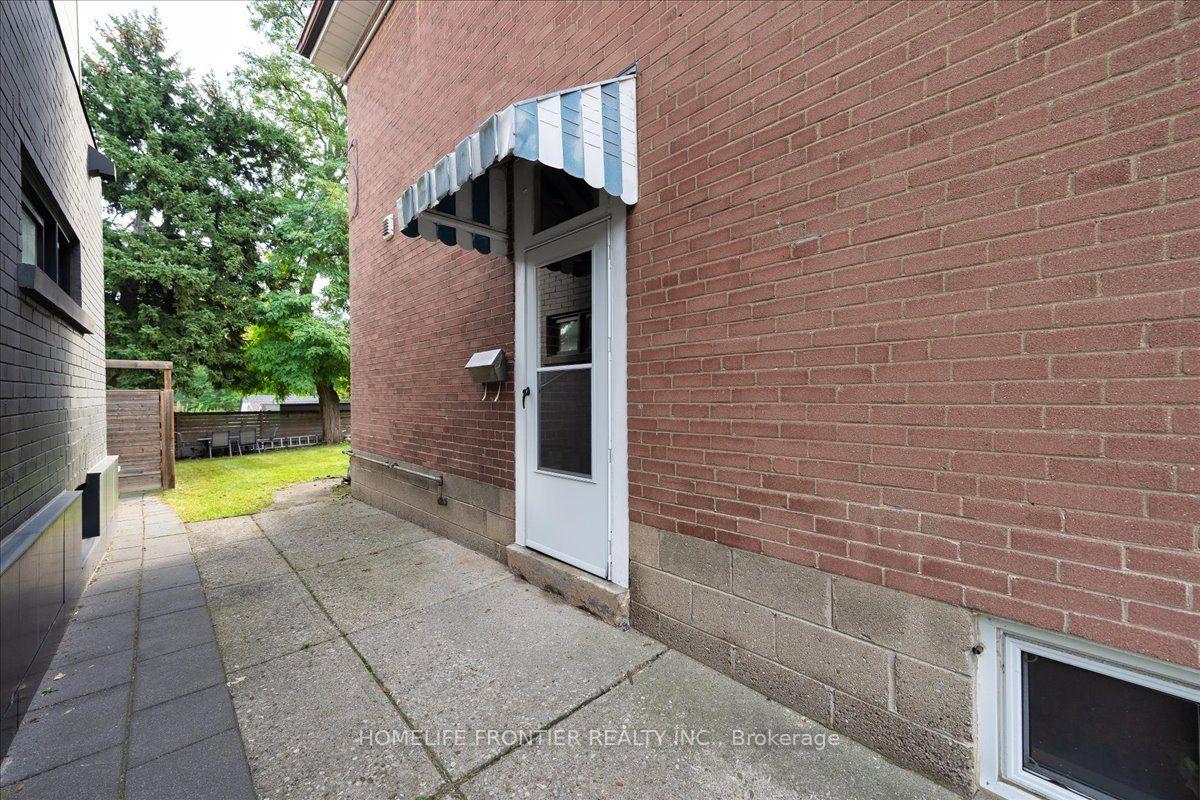 Photo 9 of 345 Windermere Avenue, Toronto, High Park-Swansea — HOMEH