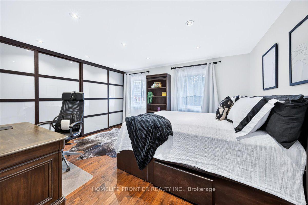 Photo 23 of 345 Windermere Avenue, Toronto, High Park-Swansea — HOMEH