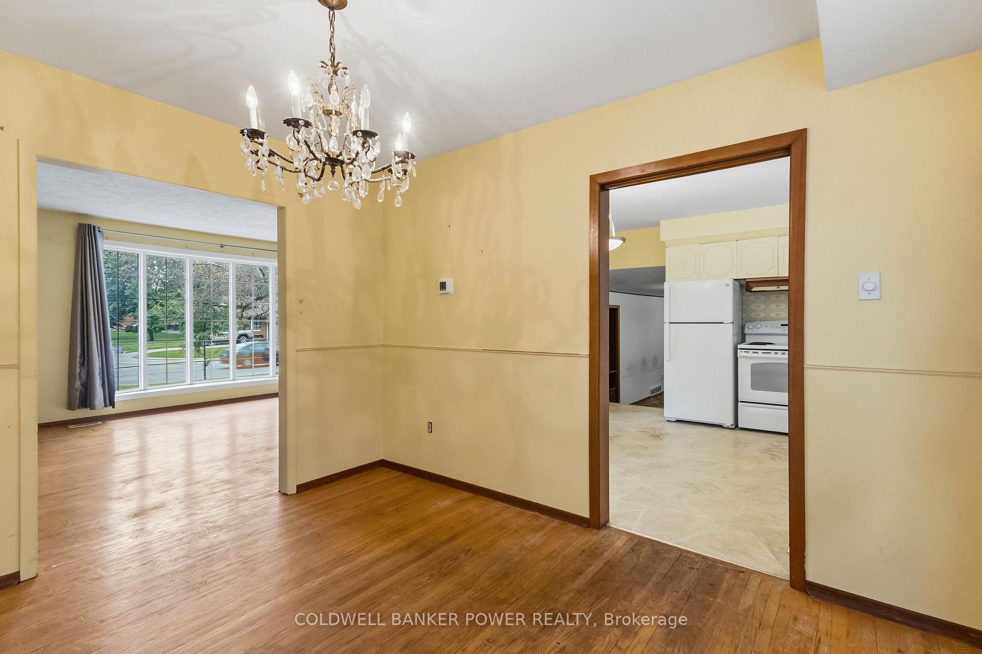 Photo 9 of 177 Millbank Drive, London, South S — HOMEH