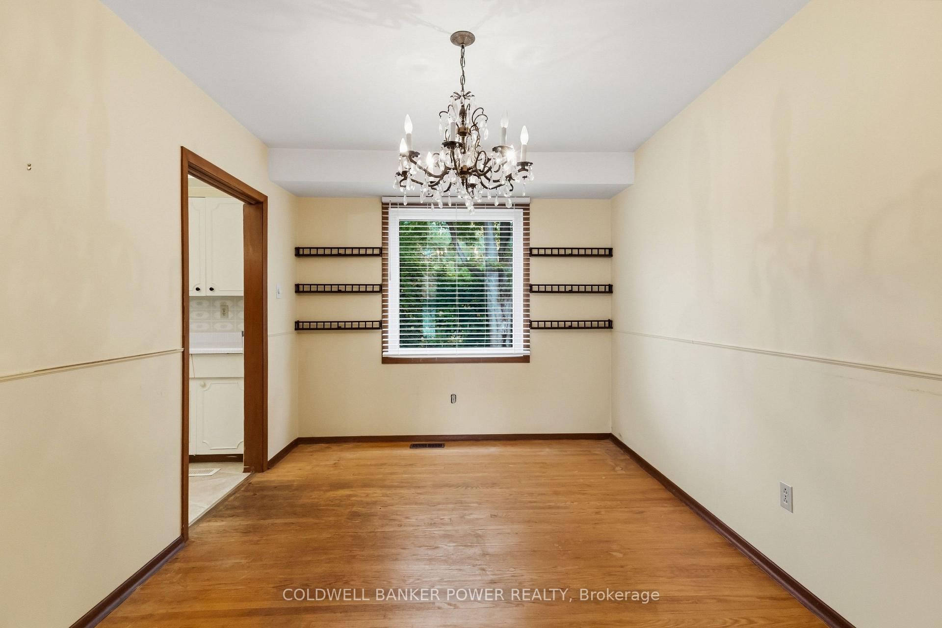 Photo 10 of 177 Millbank Drive, London, South S — HOMEH